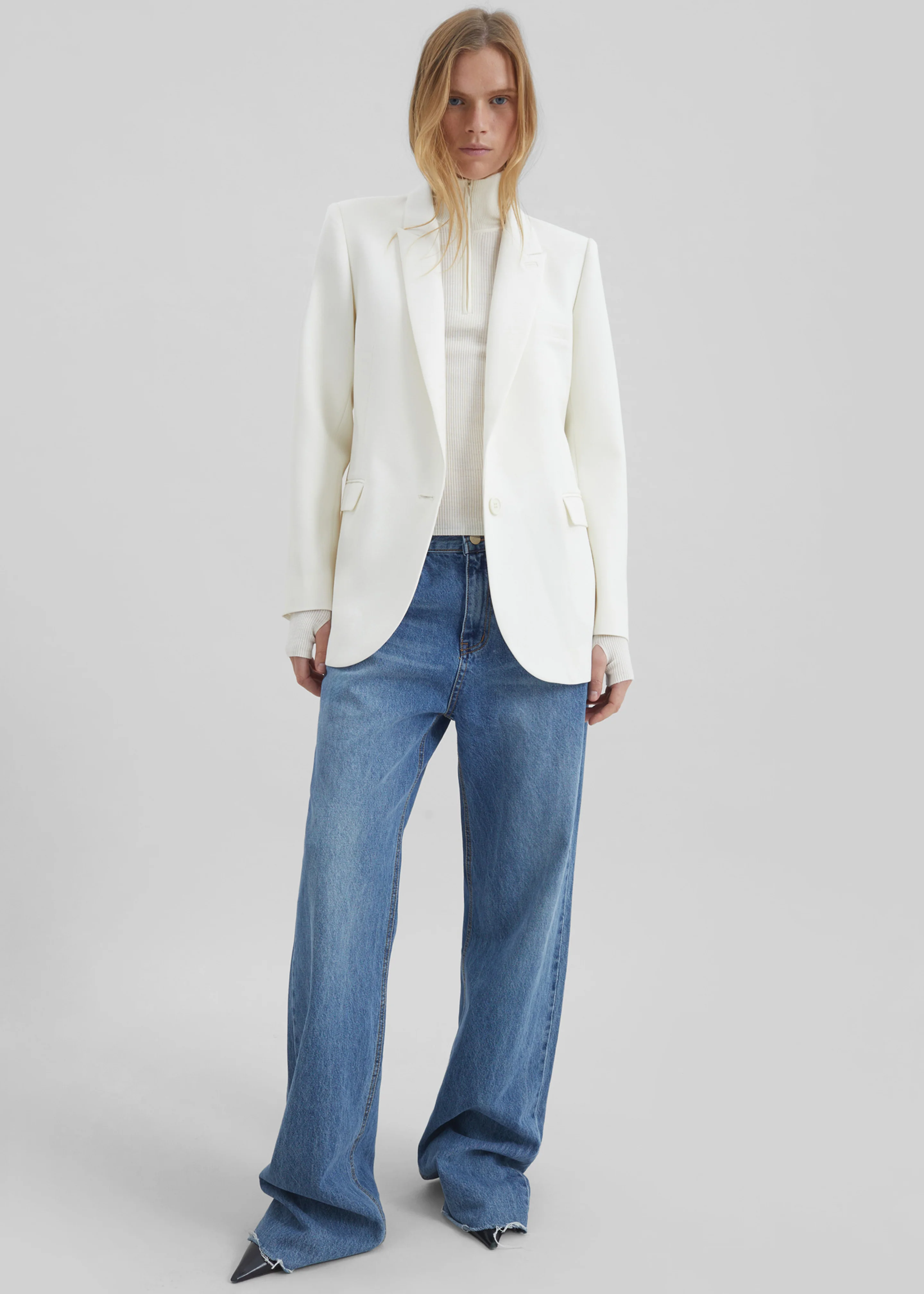 Amelia Tailored Blazer - White - Image 5