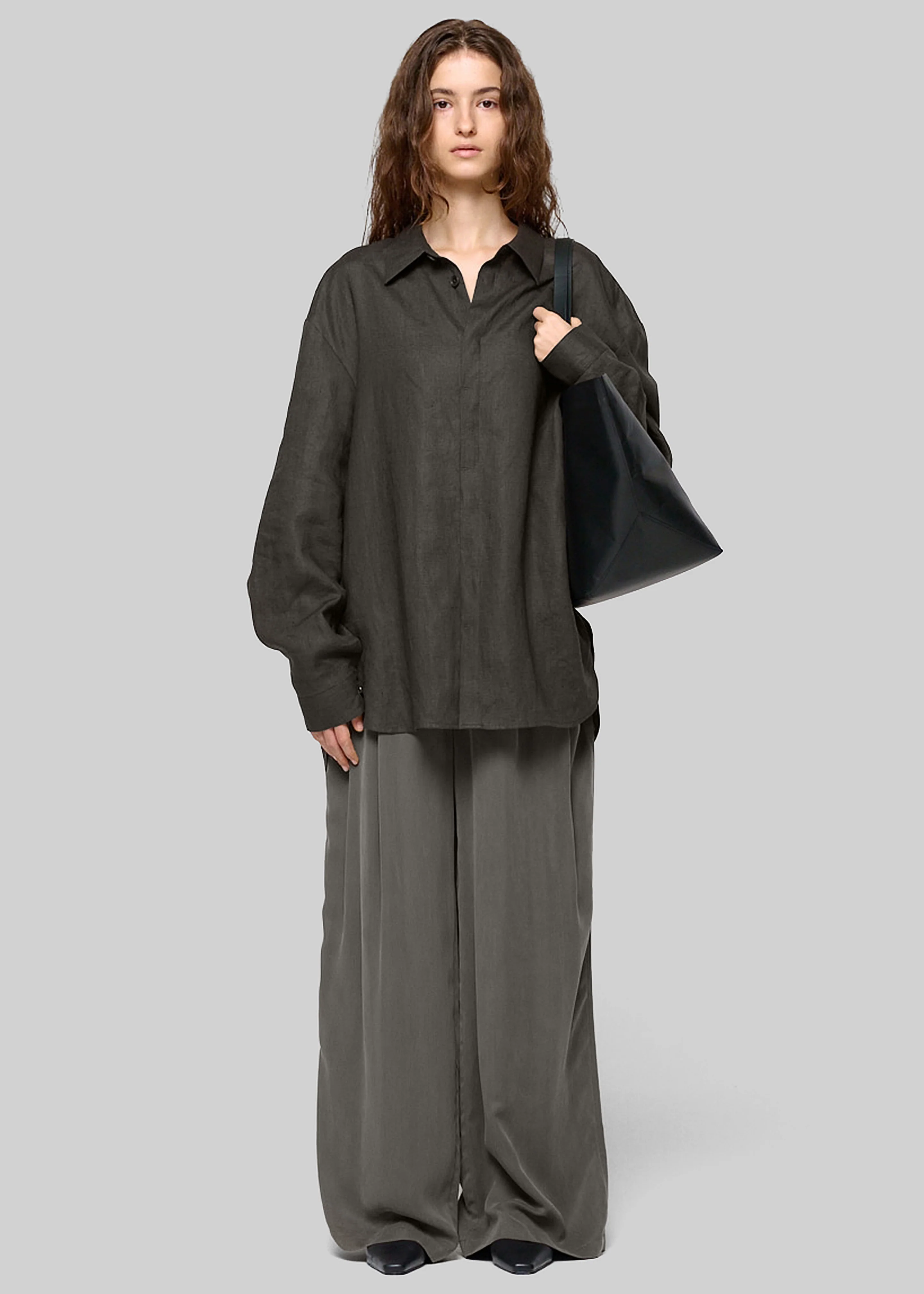 Amomento Linen Oversized Shirt - Khaki Grey - Image 4