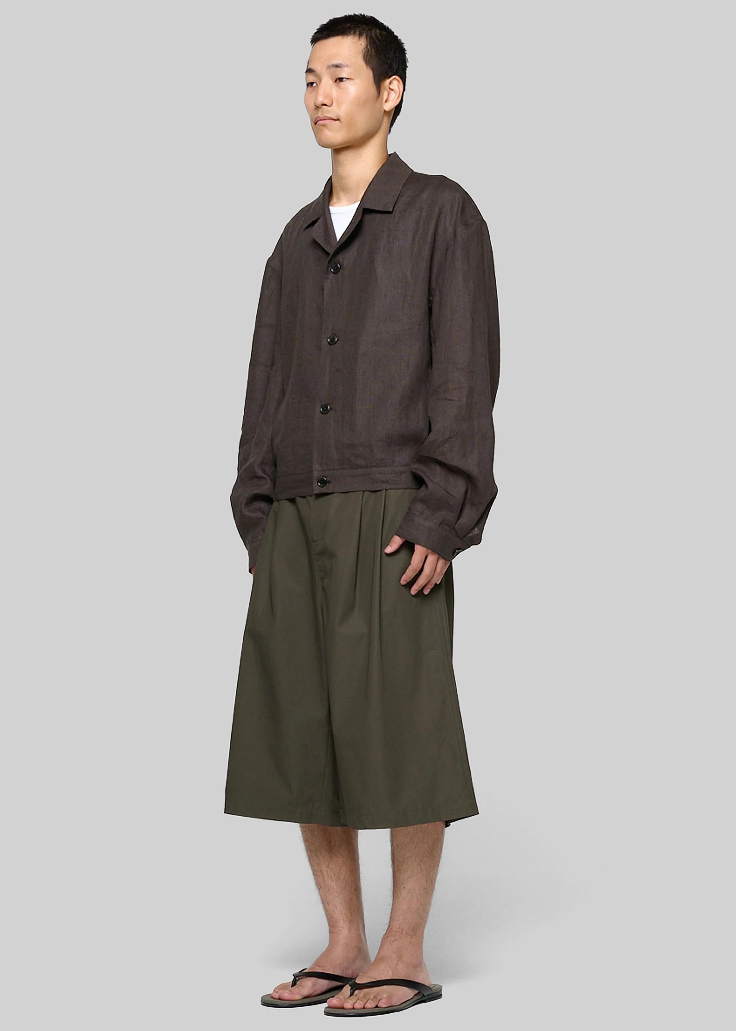Amomento Two Tuck Wide Shorts - Brown - Image 2