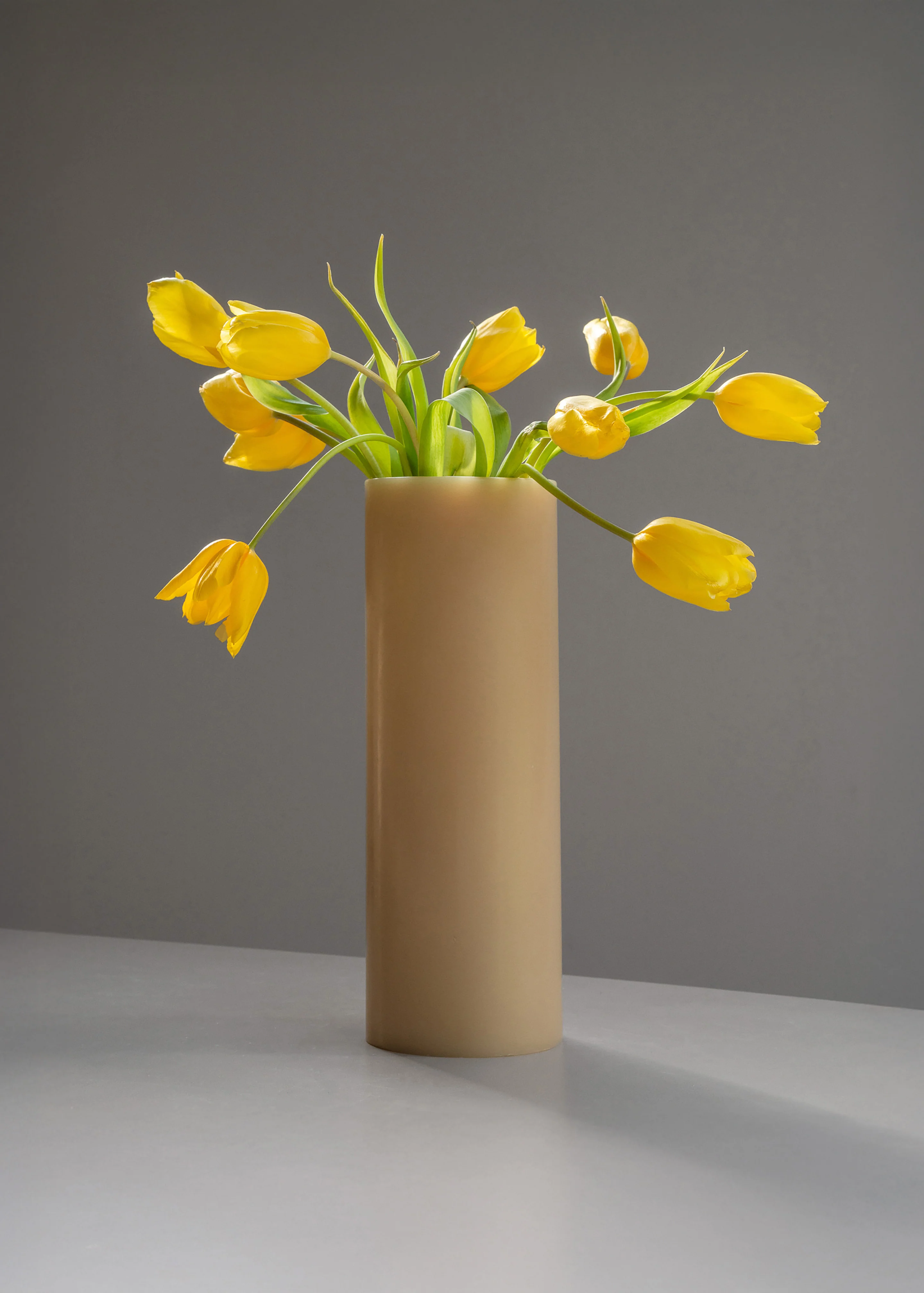 Ann Vincent Cave Vase - Sand