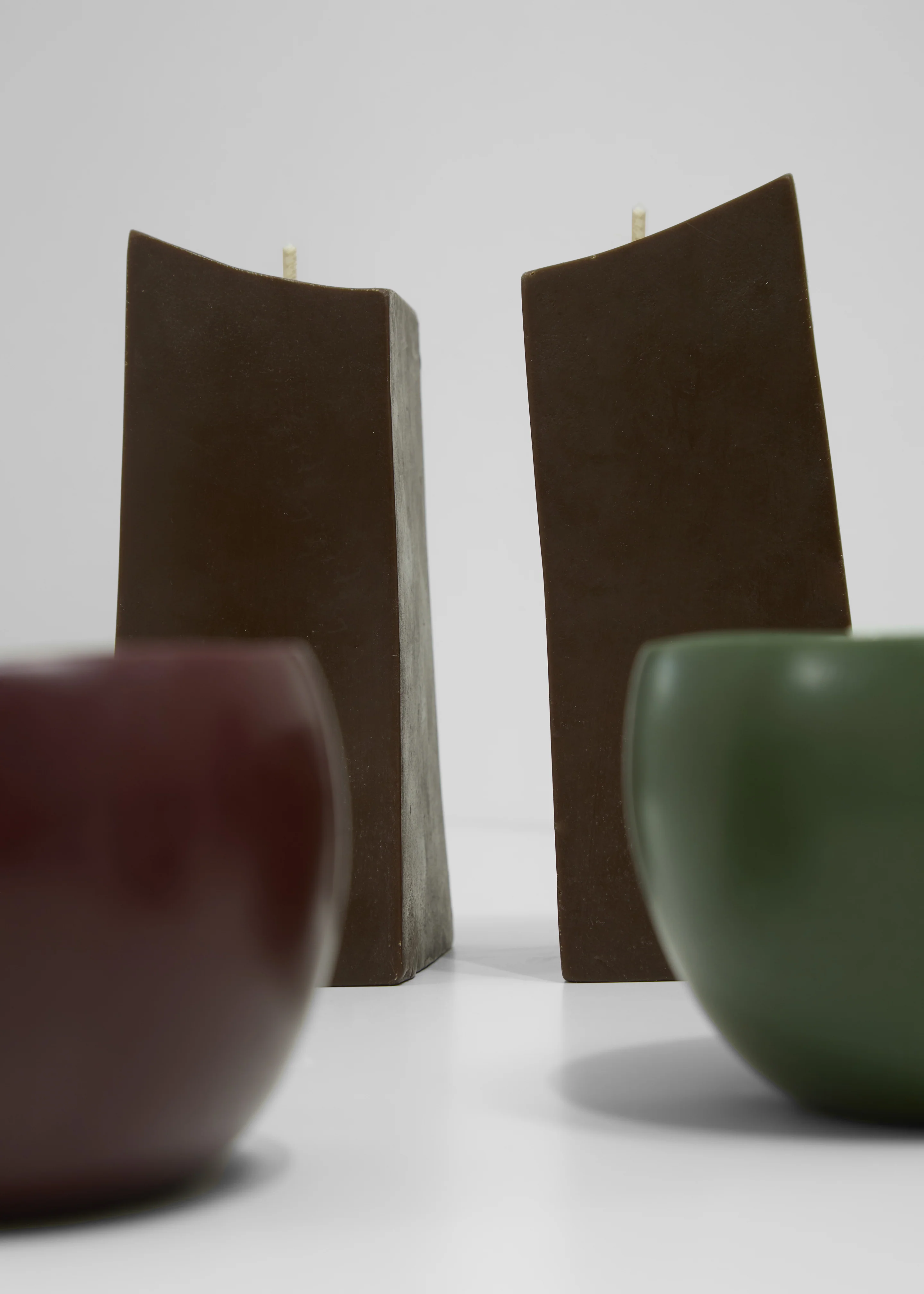 Ann Vincent x The Frankie Shop Rectangular Candle - Brown - Image 4