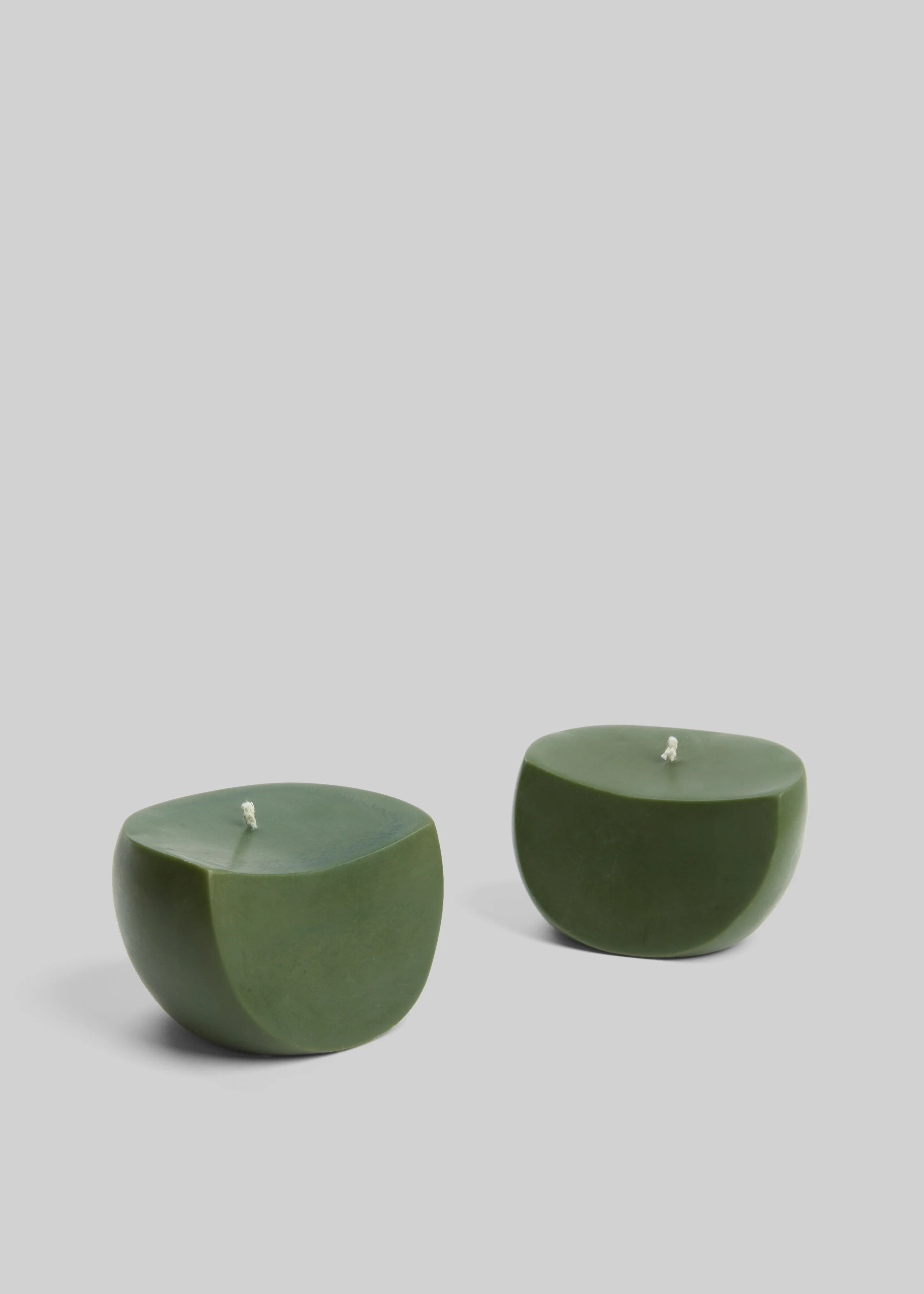 Ann Vincent x The Frankie Shop Sculptural Candle - Deep Green - Image 3