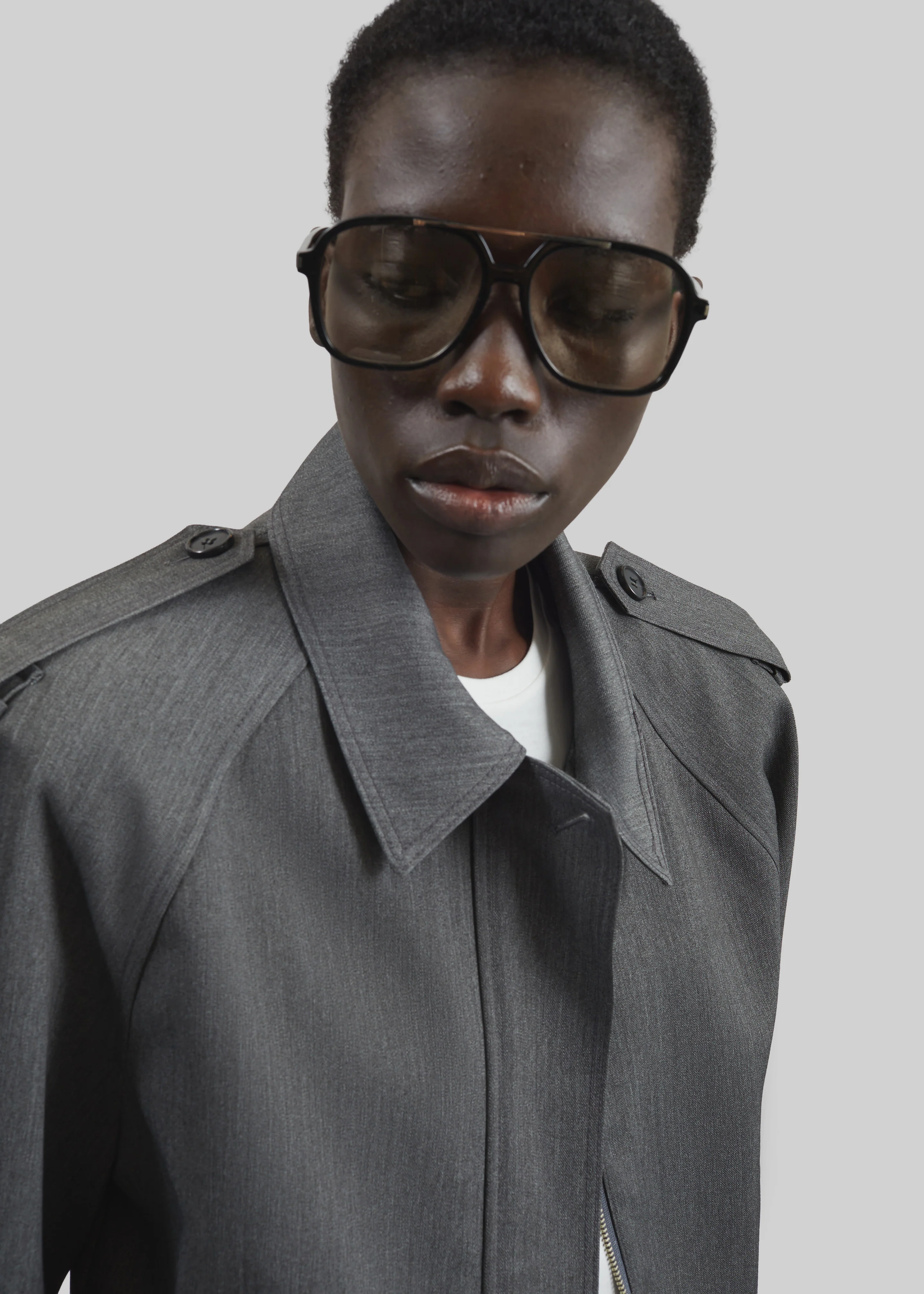 Avray Short Trench - Grey - Image 7