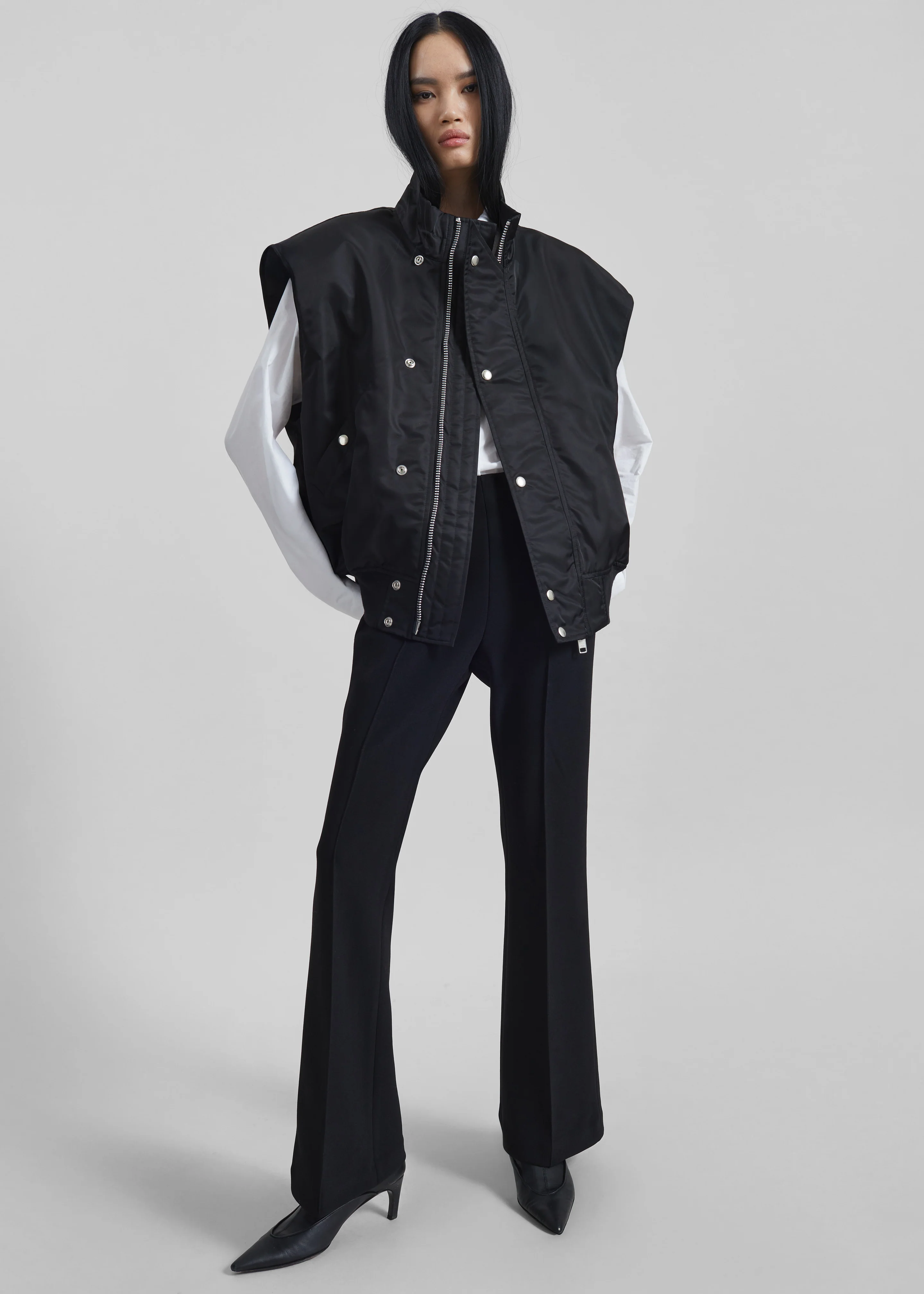 Aysen Sleeveless Bomber Jacket - Black - Image 4