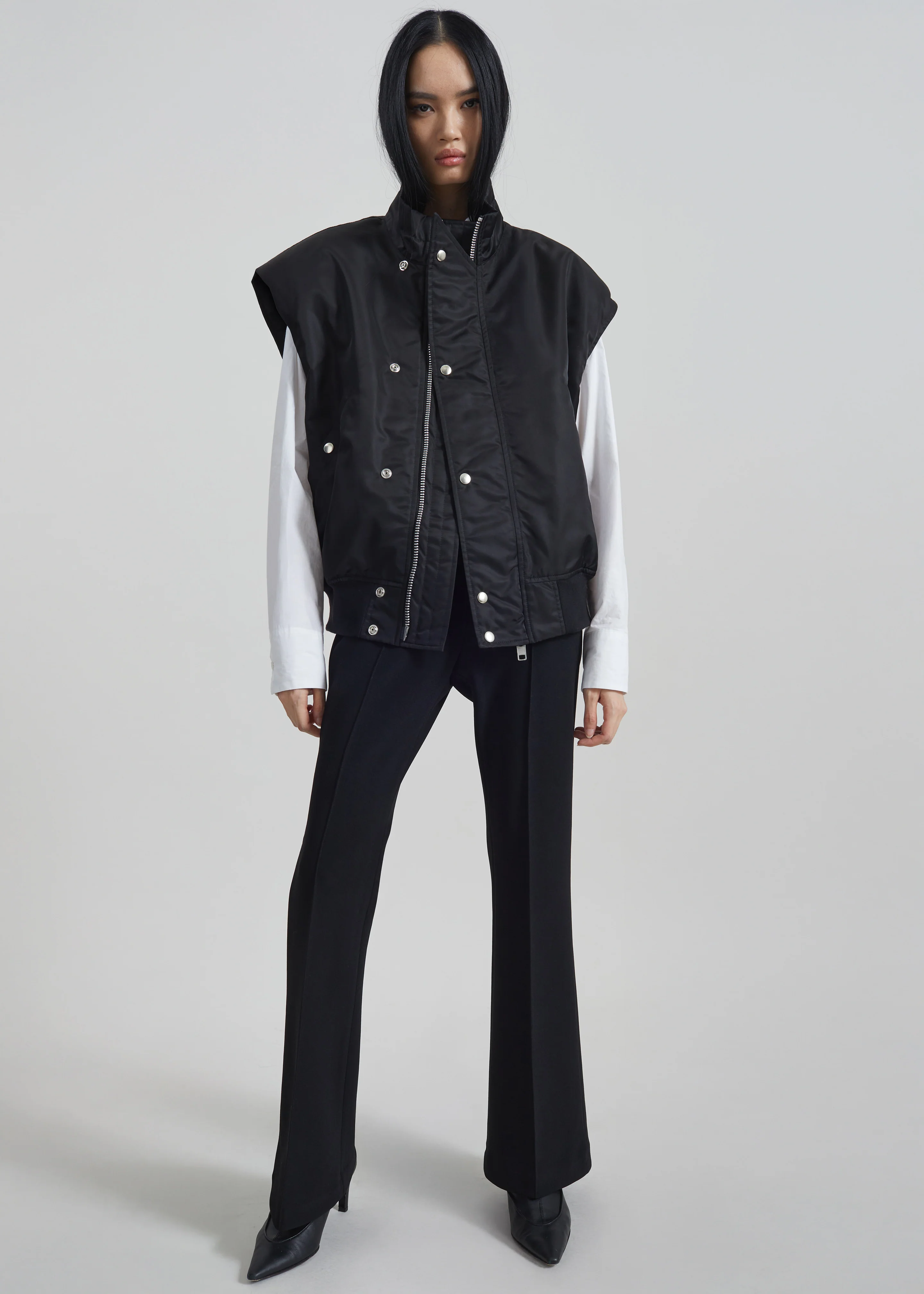 Aysen Sleeveless Bomber Jacket - Black - Image 5