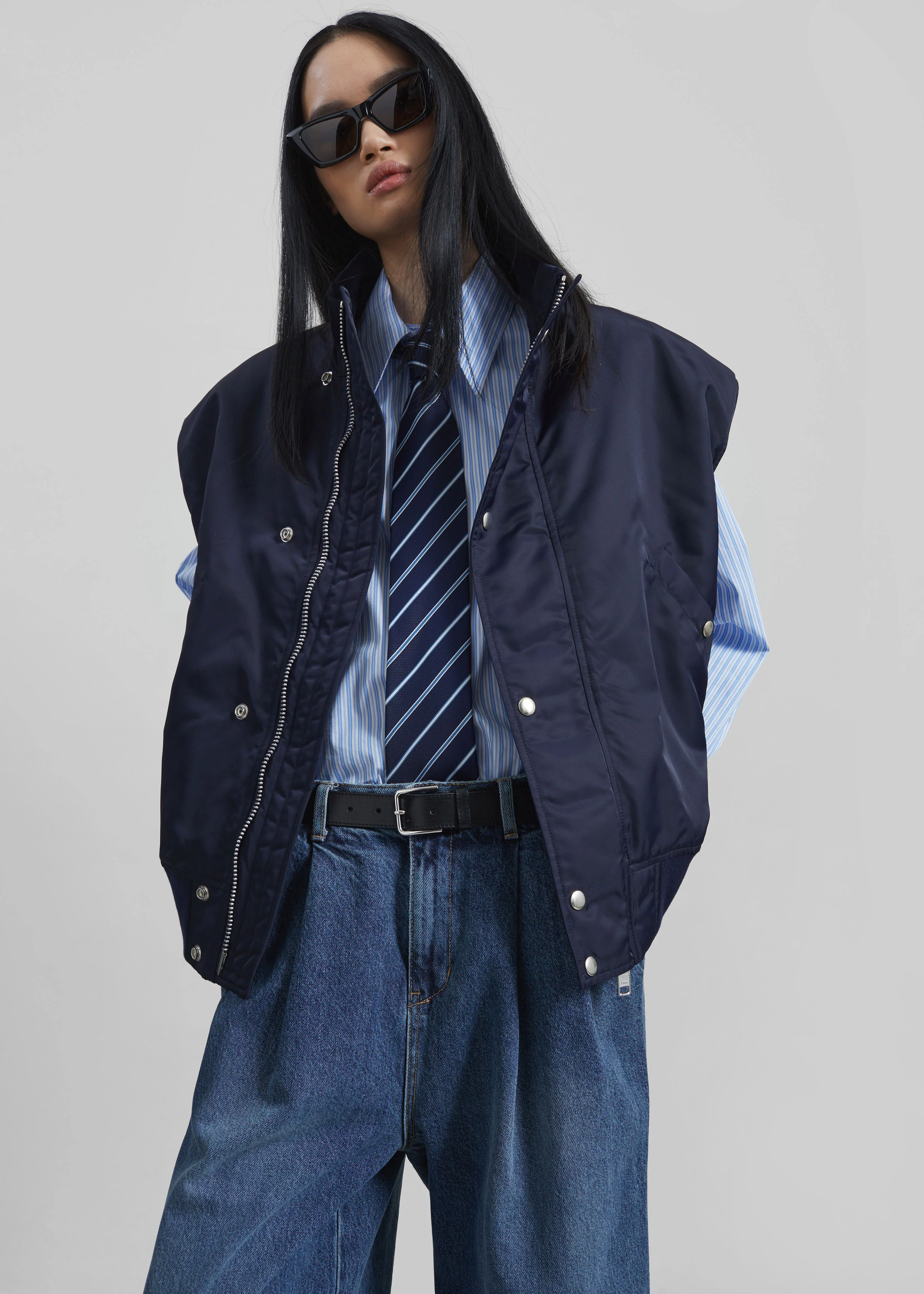 Aysen Sleeveless Bomber Jacket - Navy - Image 2