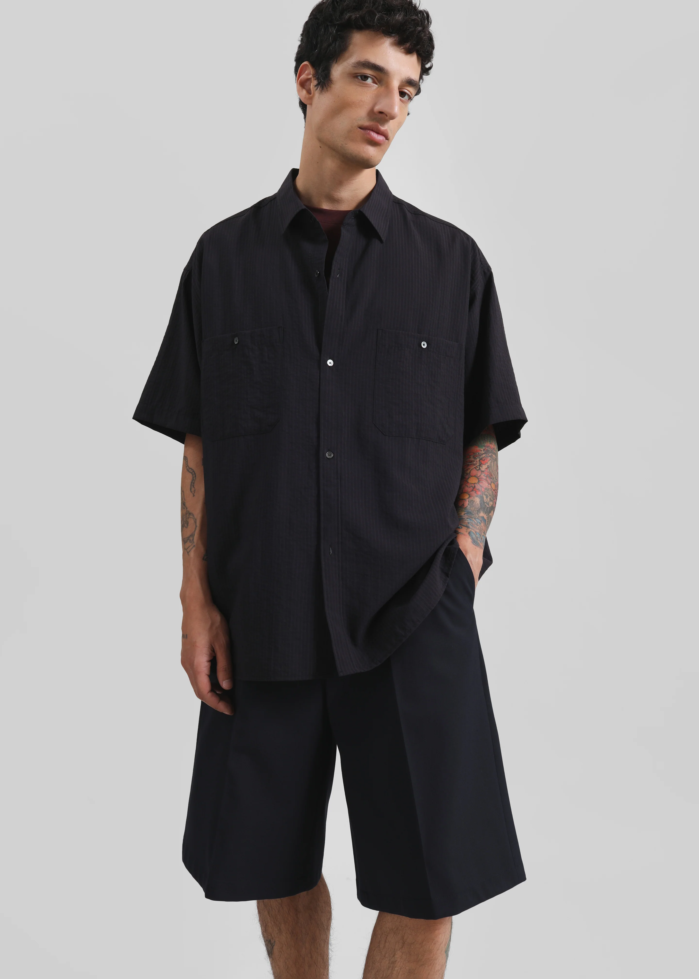 Belgrave Bermuda Shorts - Navy - Image 7