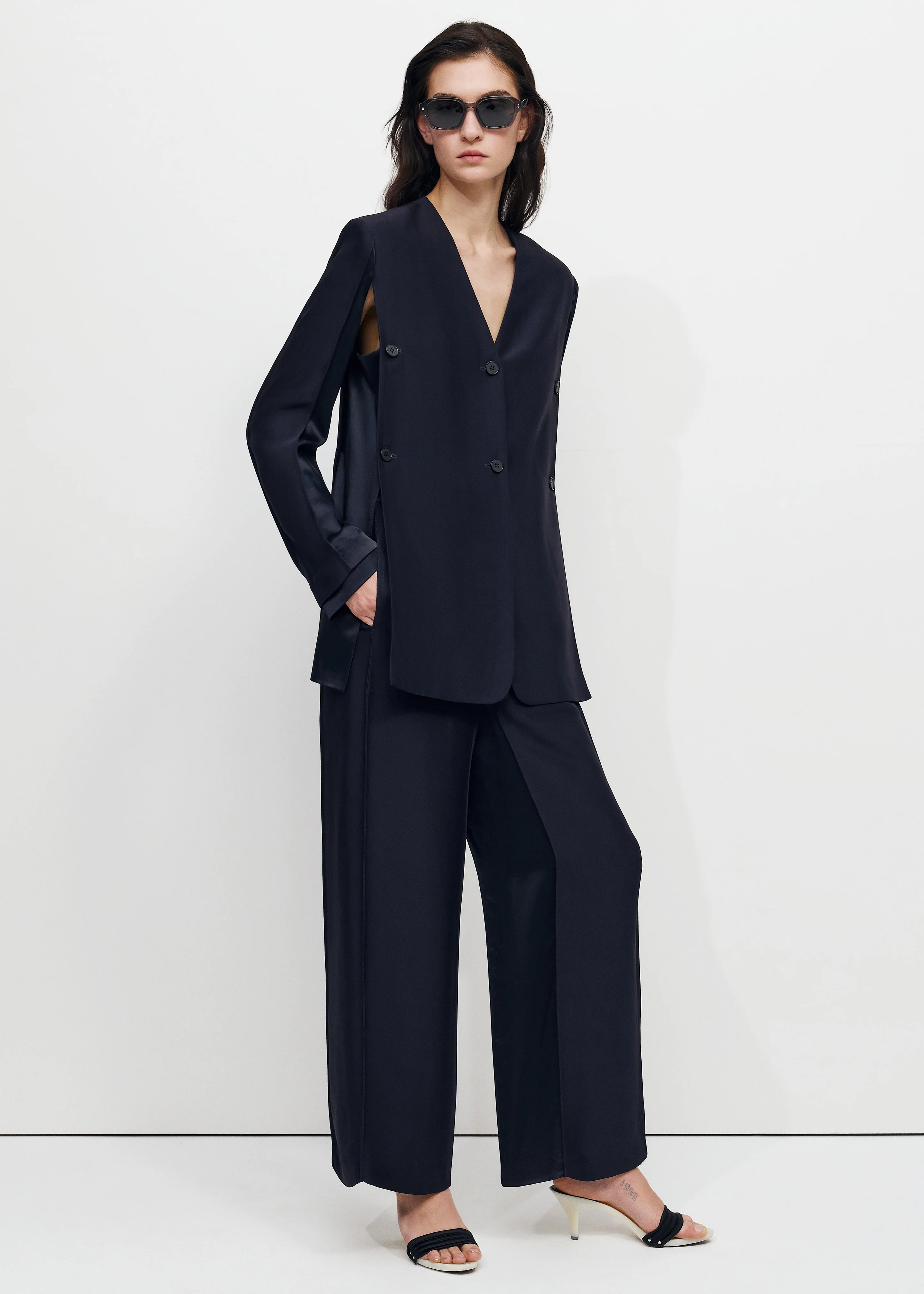 Bevza Wide Leg Culottes - Dark Ink Navy - Image 3