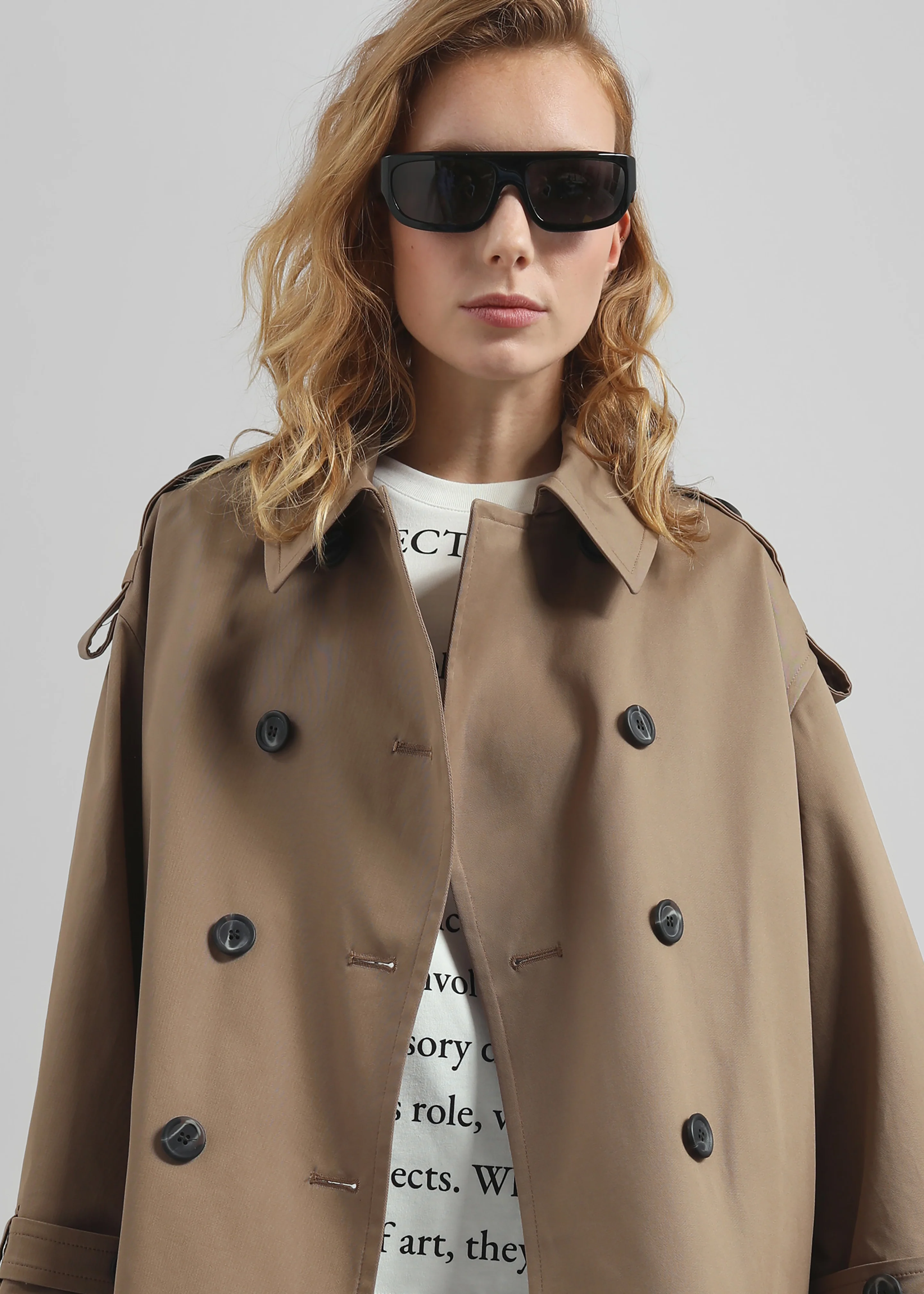 By Malene Birger Alisandra Trench Jacket - Fosil - Image 4