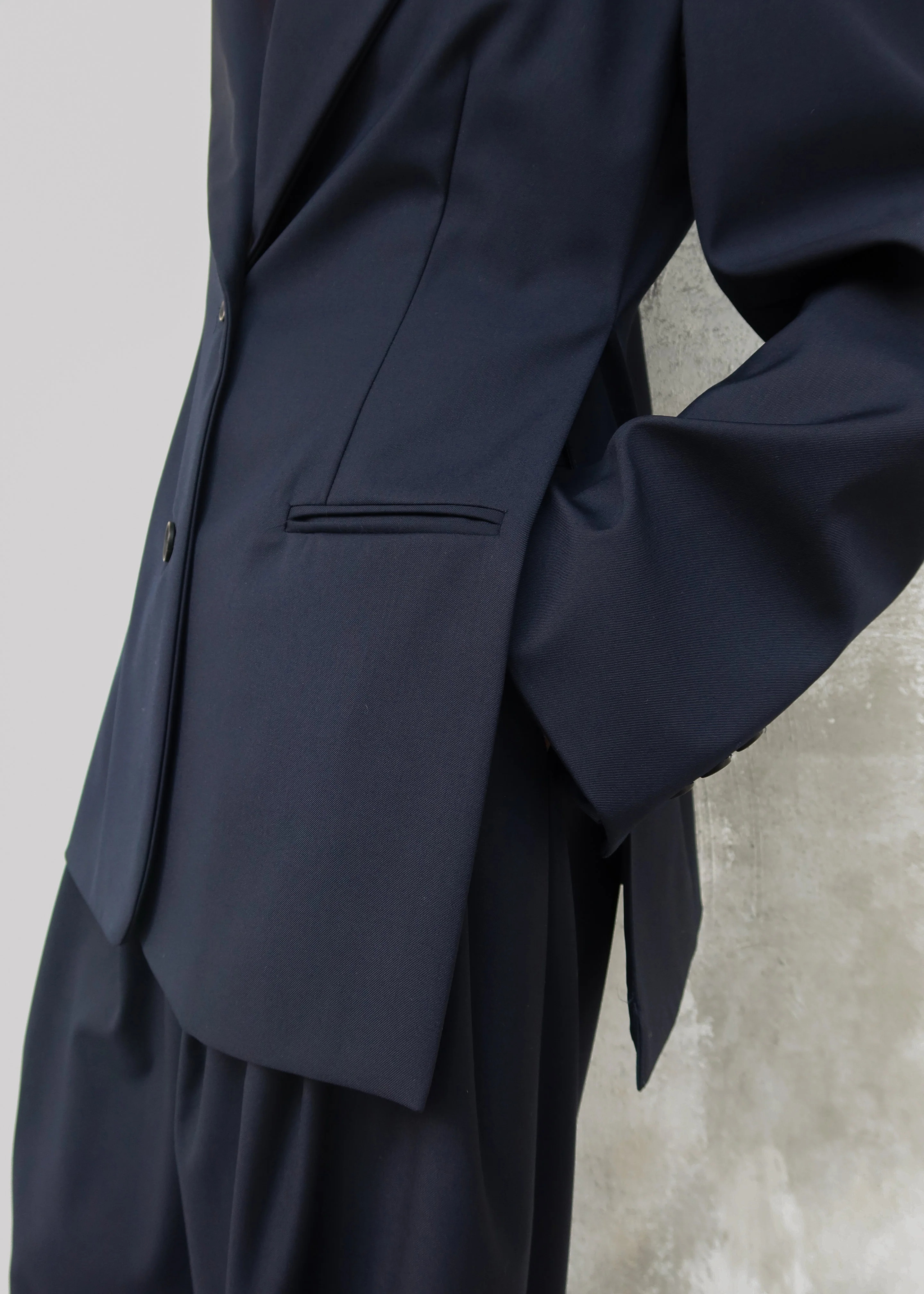 Canmore Double Vent Blazer - Navy - Image 2