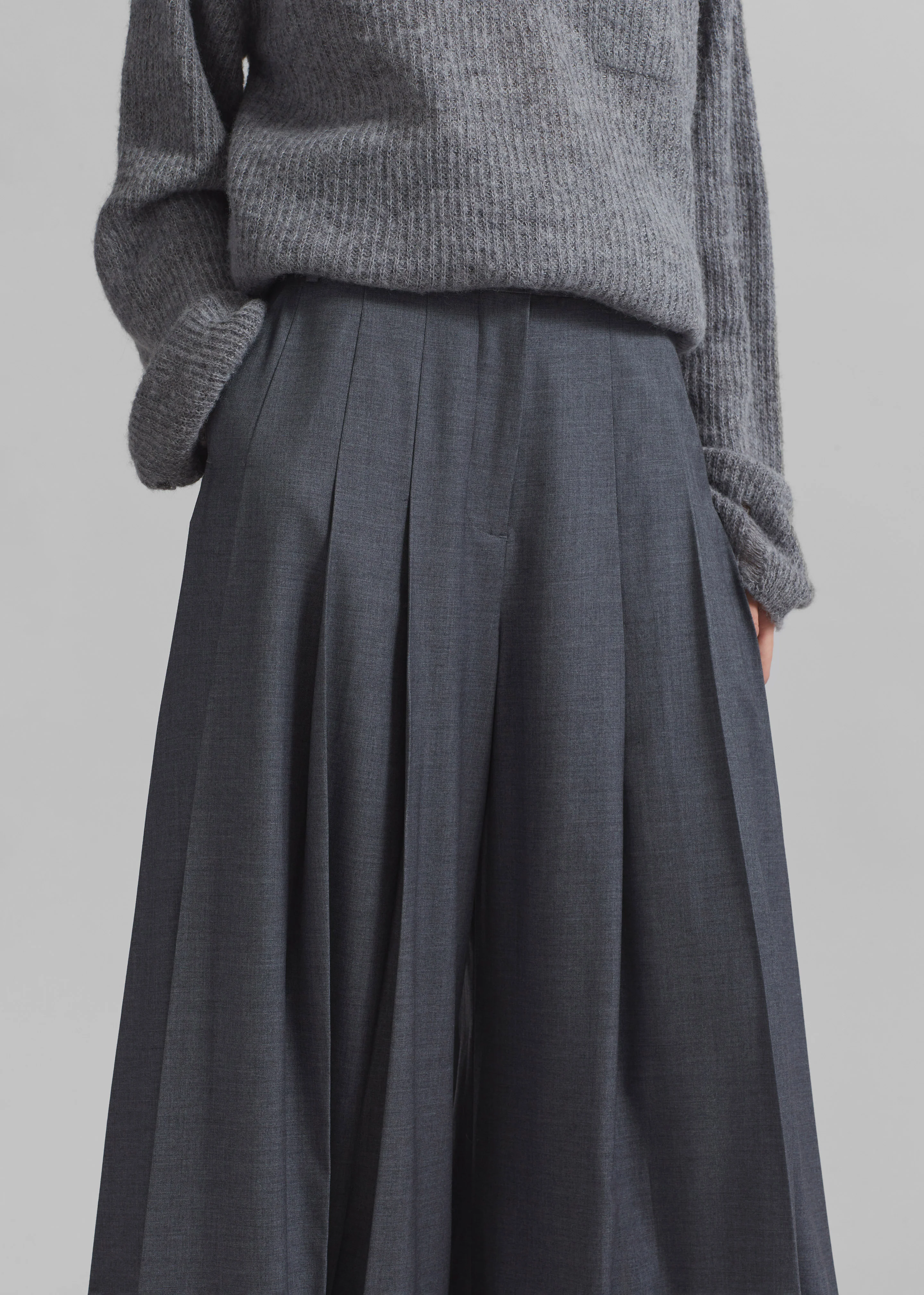 Carrick Pleated Wide Trousers - Dark Grey Melange - Image 11