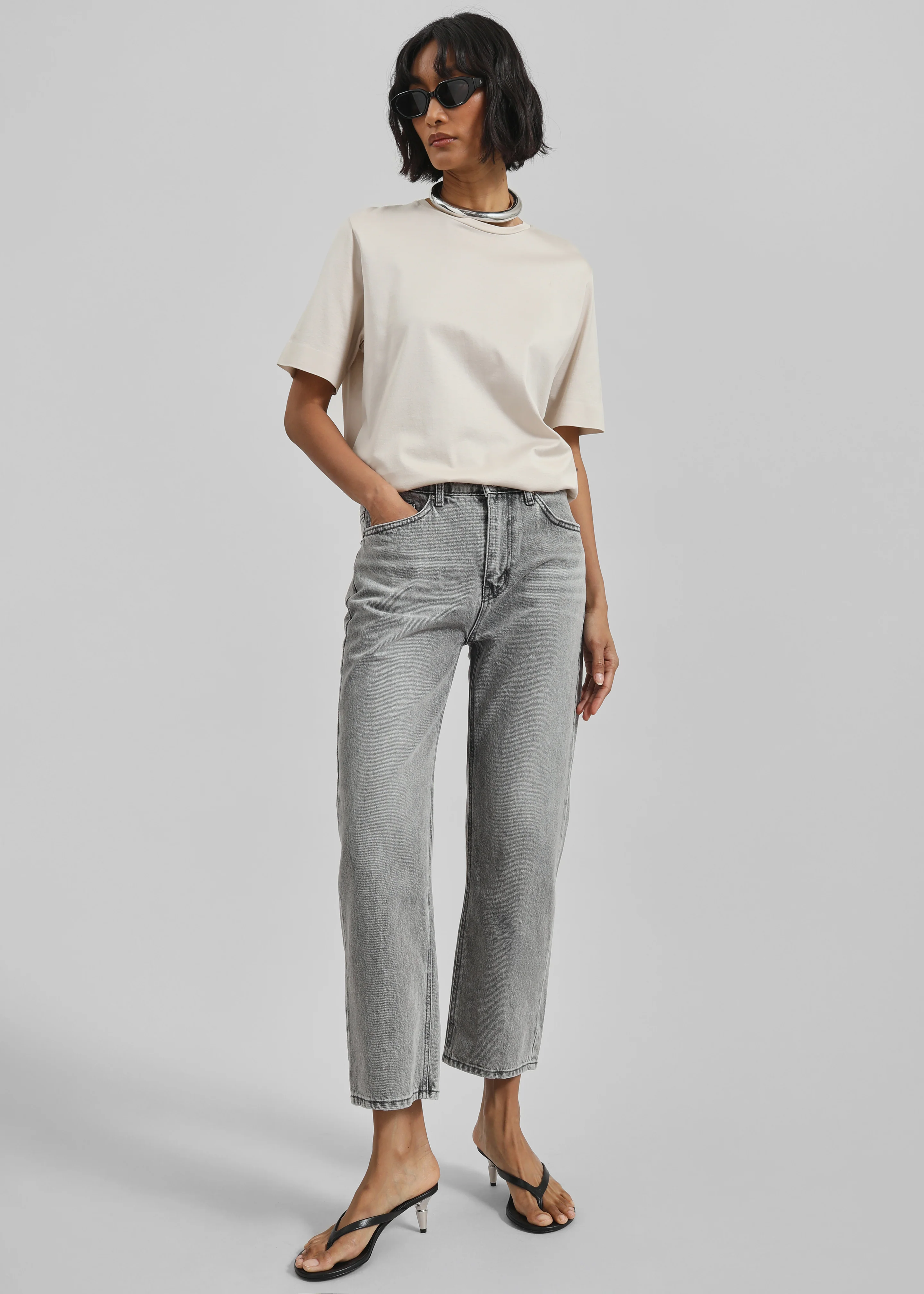 Cig Straight Jeans - Grey Wash - Image 4