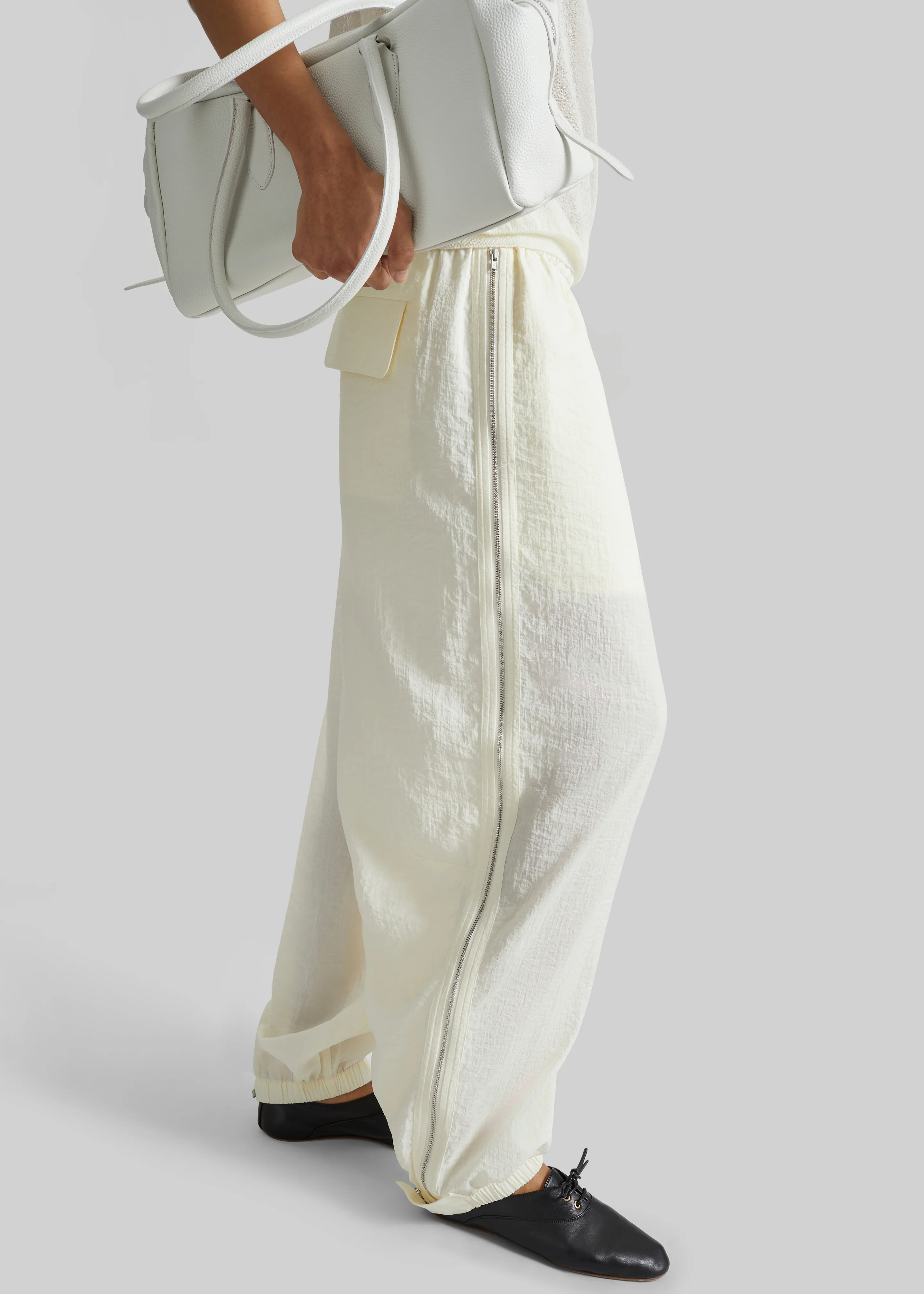 CO Articulated Vented Pants - Milk - Image 3