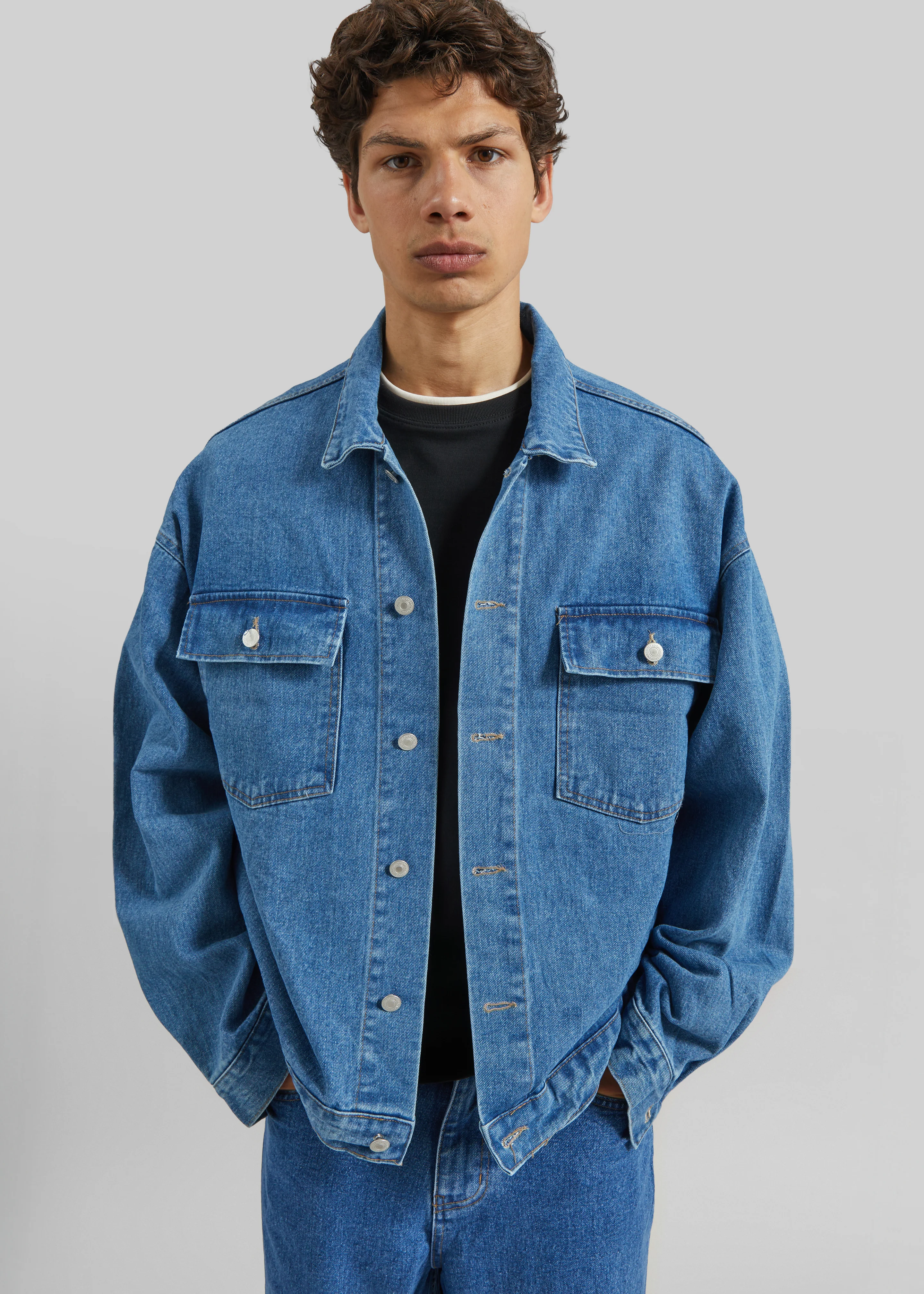 Connor Oversized Denim Jacket - Medium Wash - Image 4