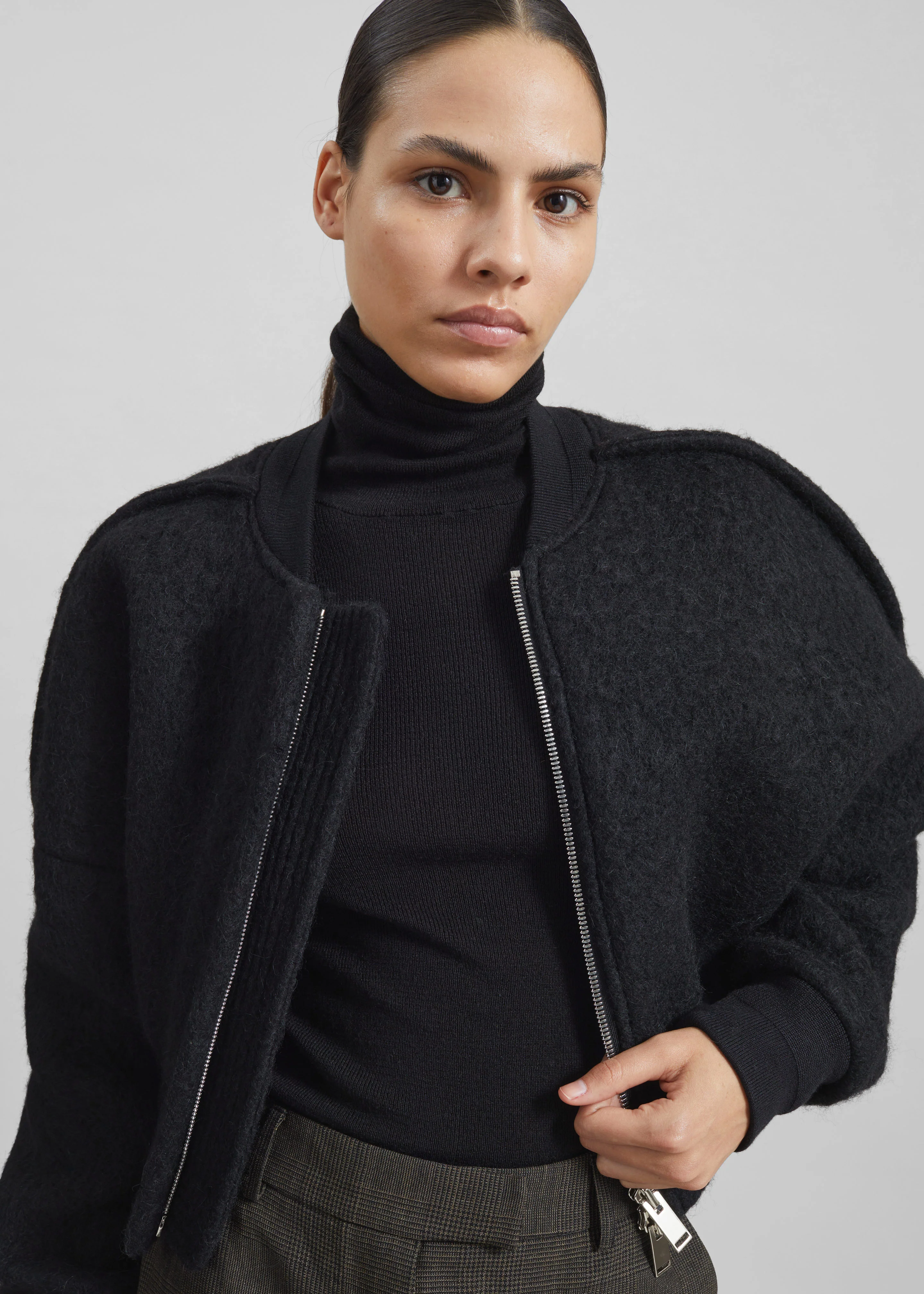 Dimaro Wool Cropped Bomber Jacket - Black - Image 4