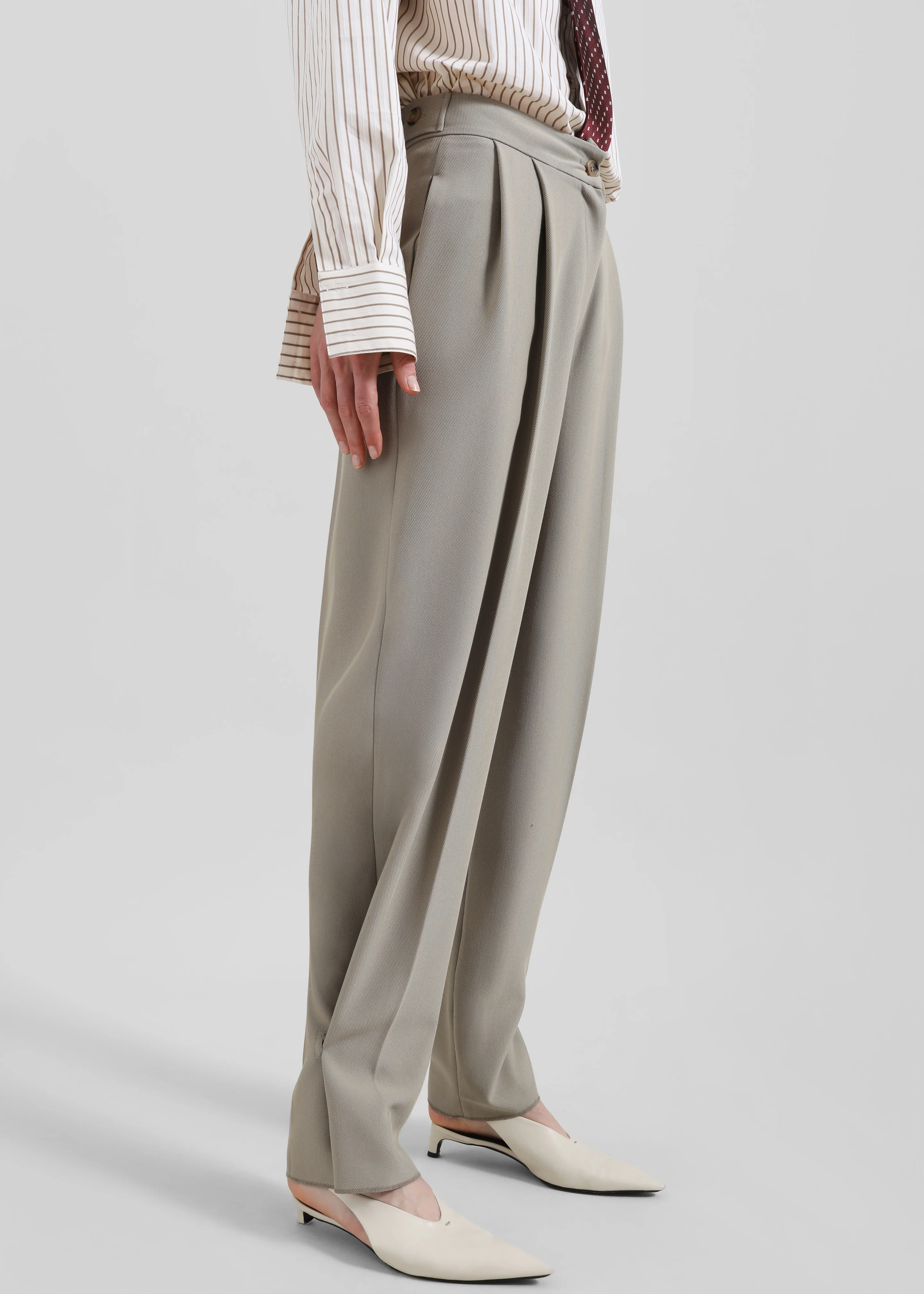 Dina Pleated Trousers - Light Taupe - Image 3