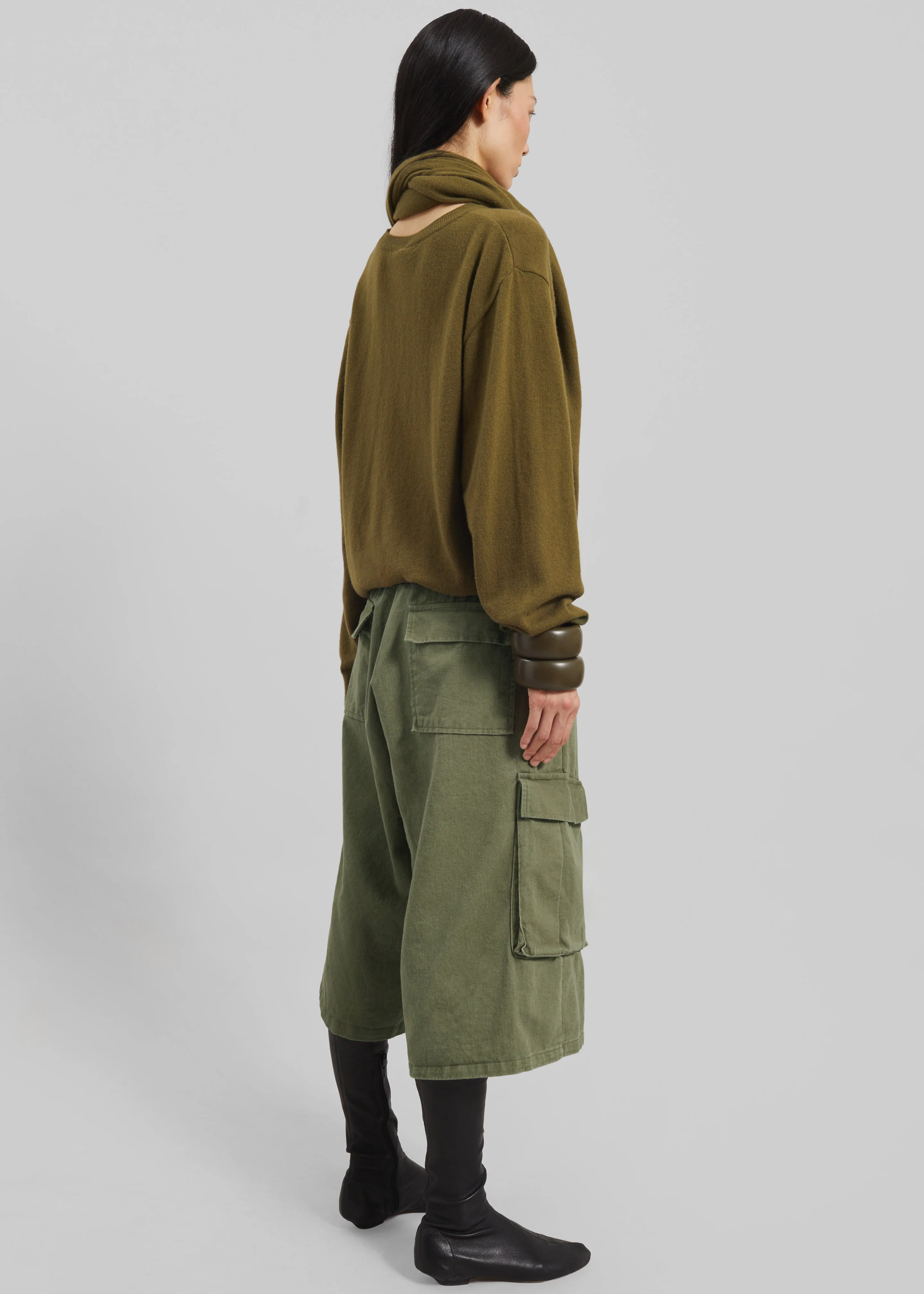 Dorva Cargo Bermuda Shorts - Pale Olive - Image 6