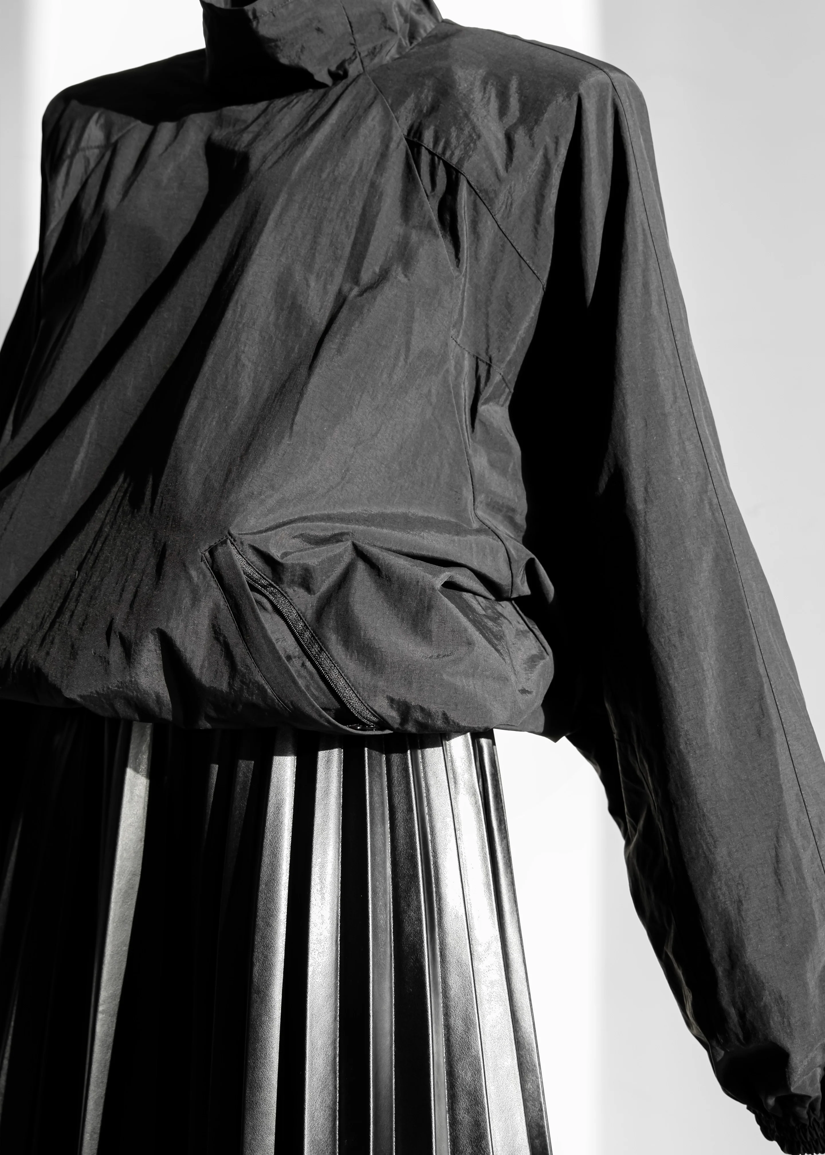 Doyle Mockneck Anorak - Black - Image 10