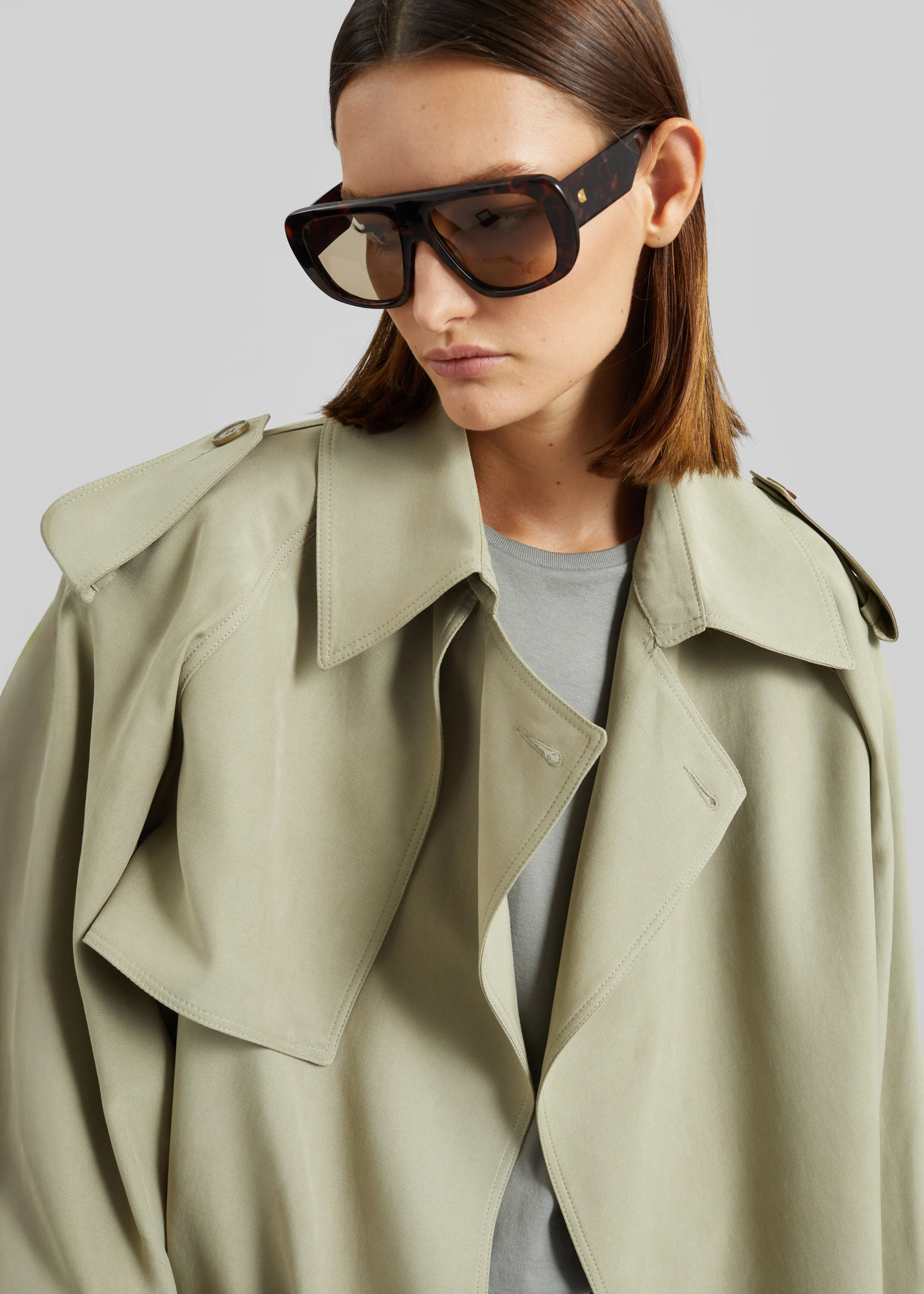Elva Fluid Short Trench - Sage - Image 5