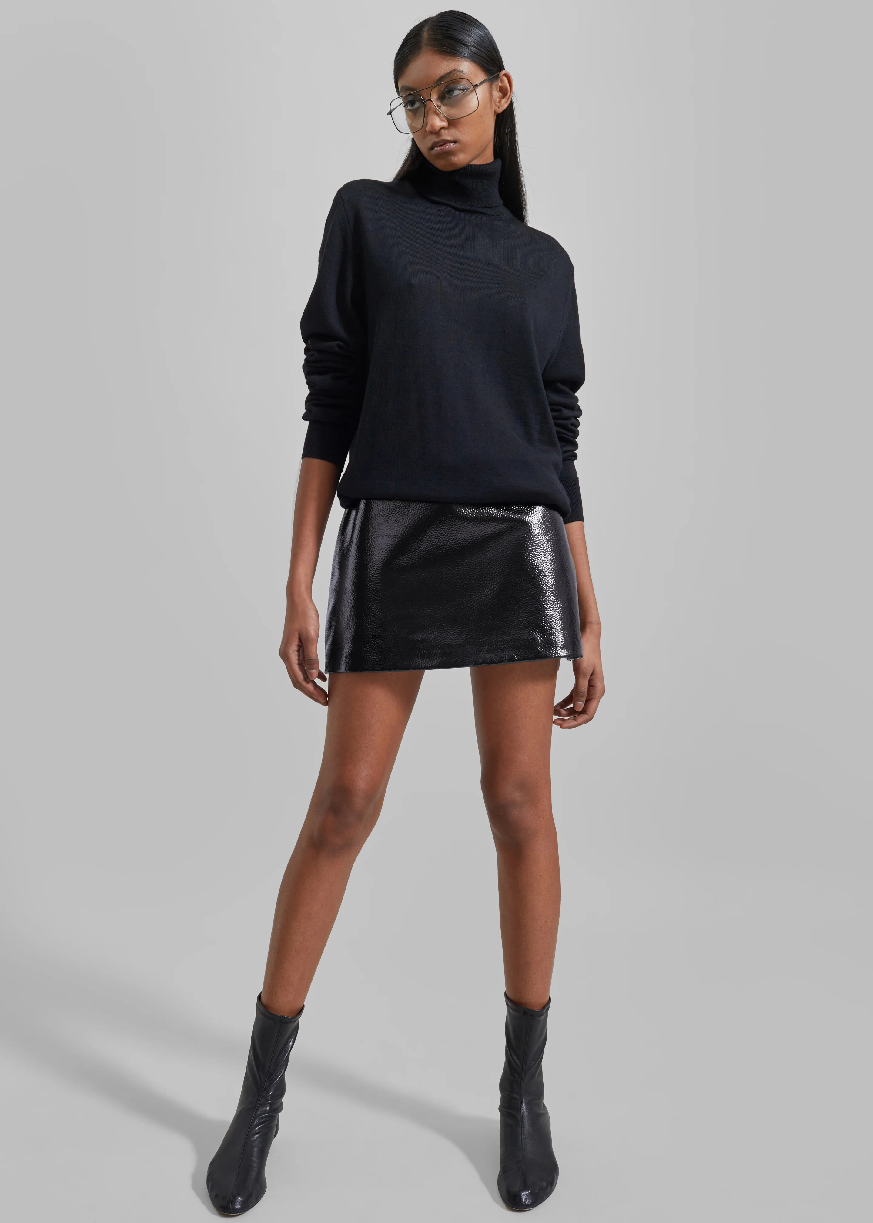 Eve Thin Turtleneck Sweater - Black - Image 3