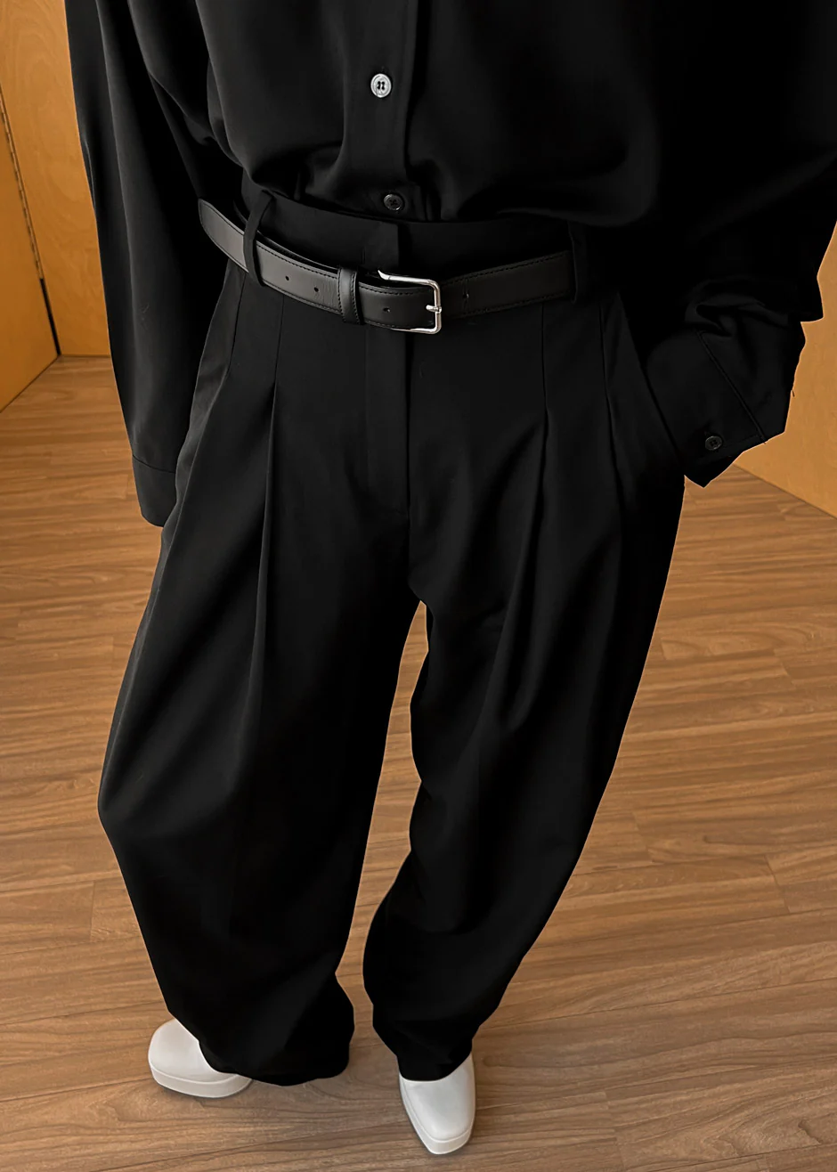 Gelso Pleated Trousers - Black - Image 11
