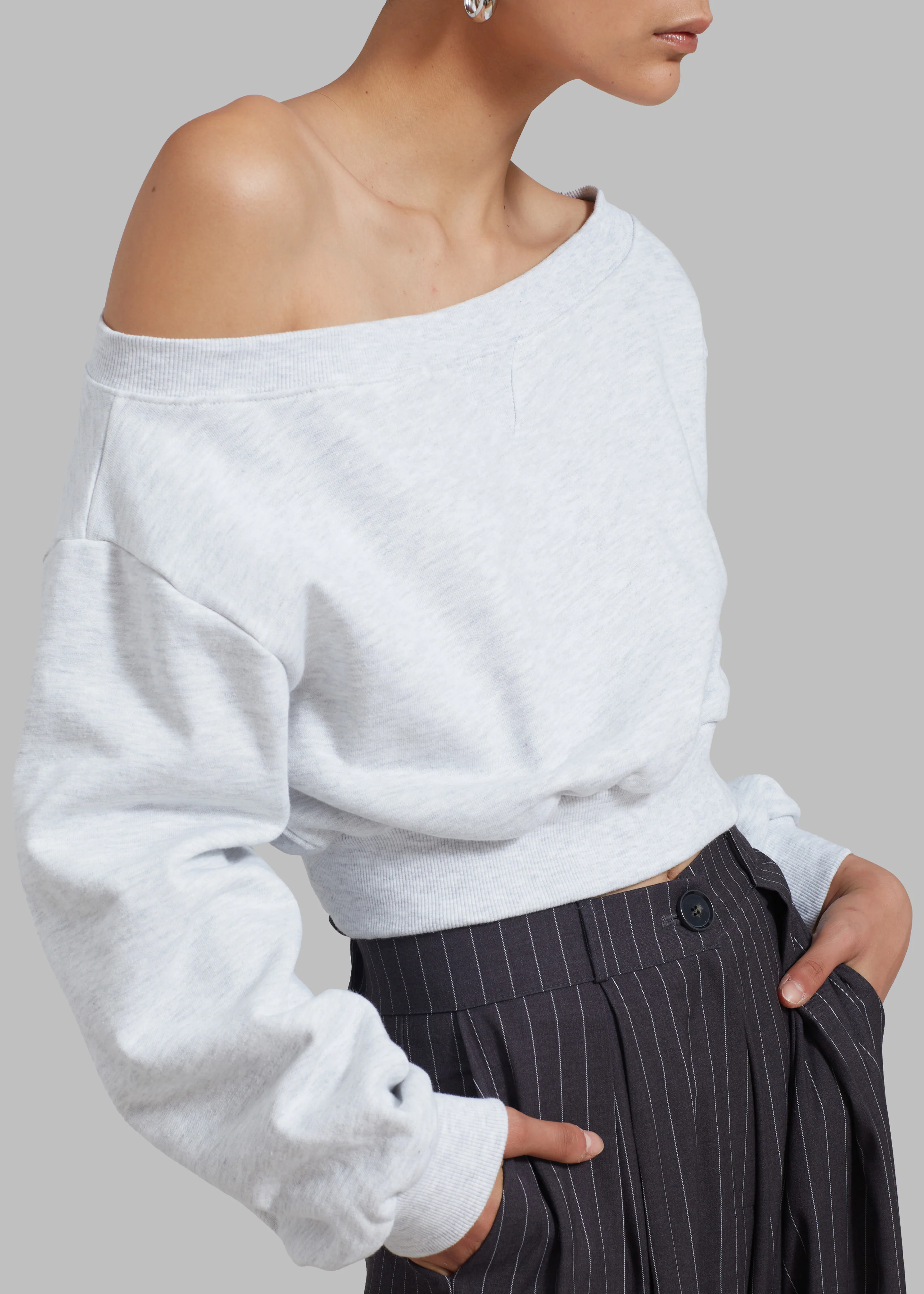 Gine Cropped Sweatshirt - Grey Melange - Image 3