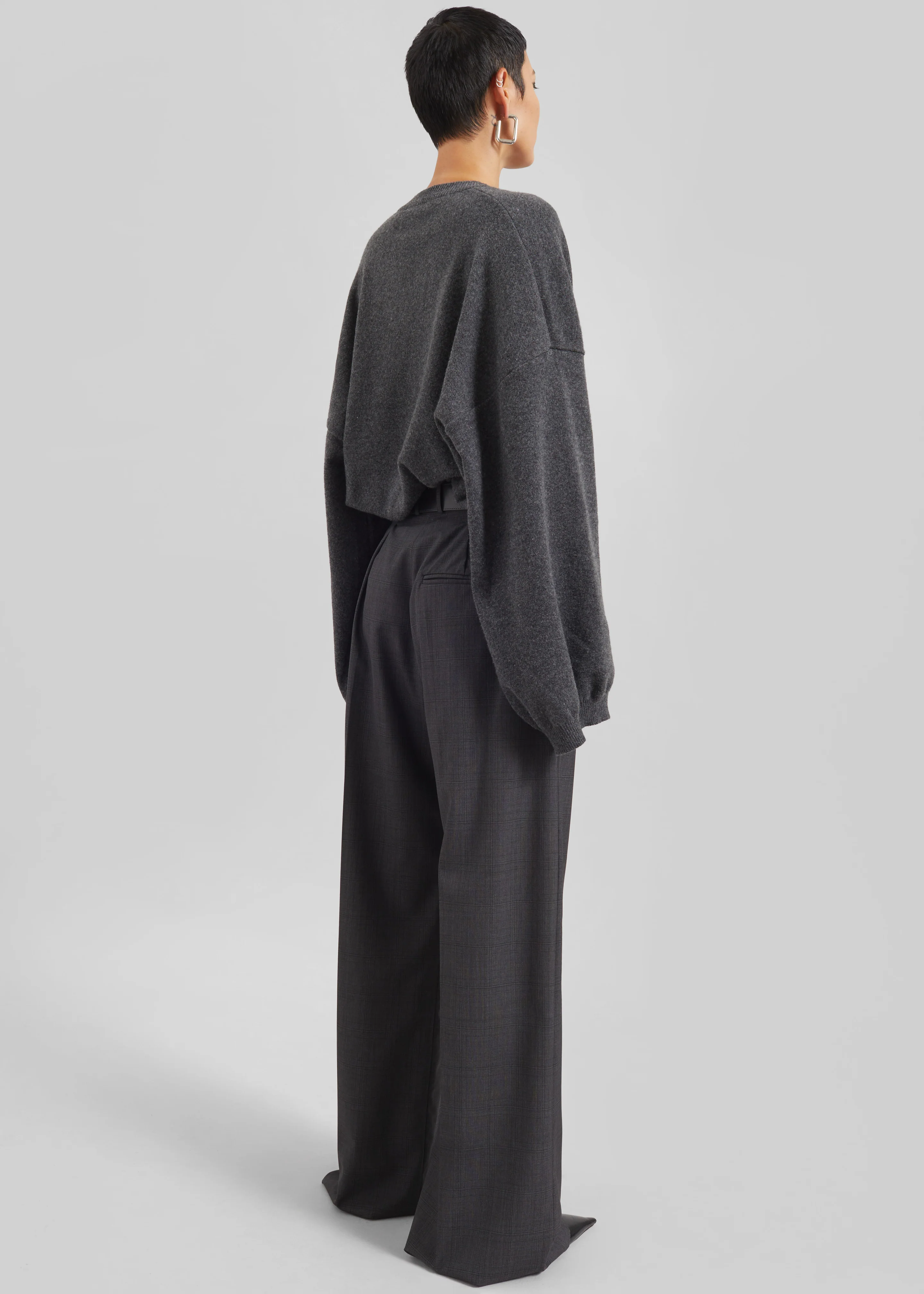Ilston V-Neck Sweater - Grey - Image 9