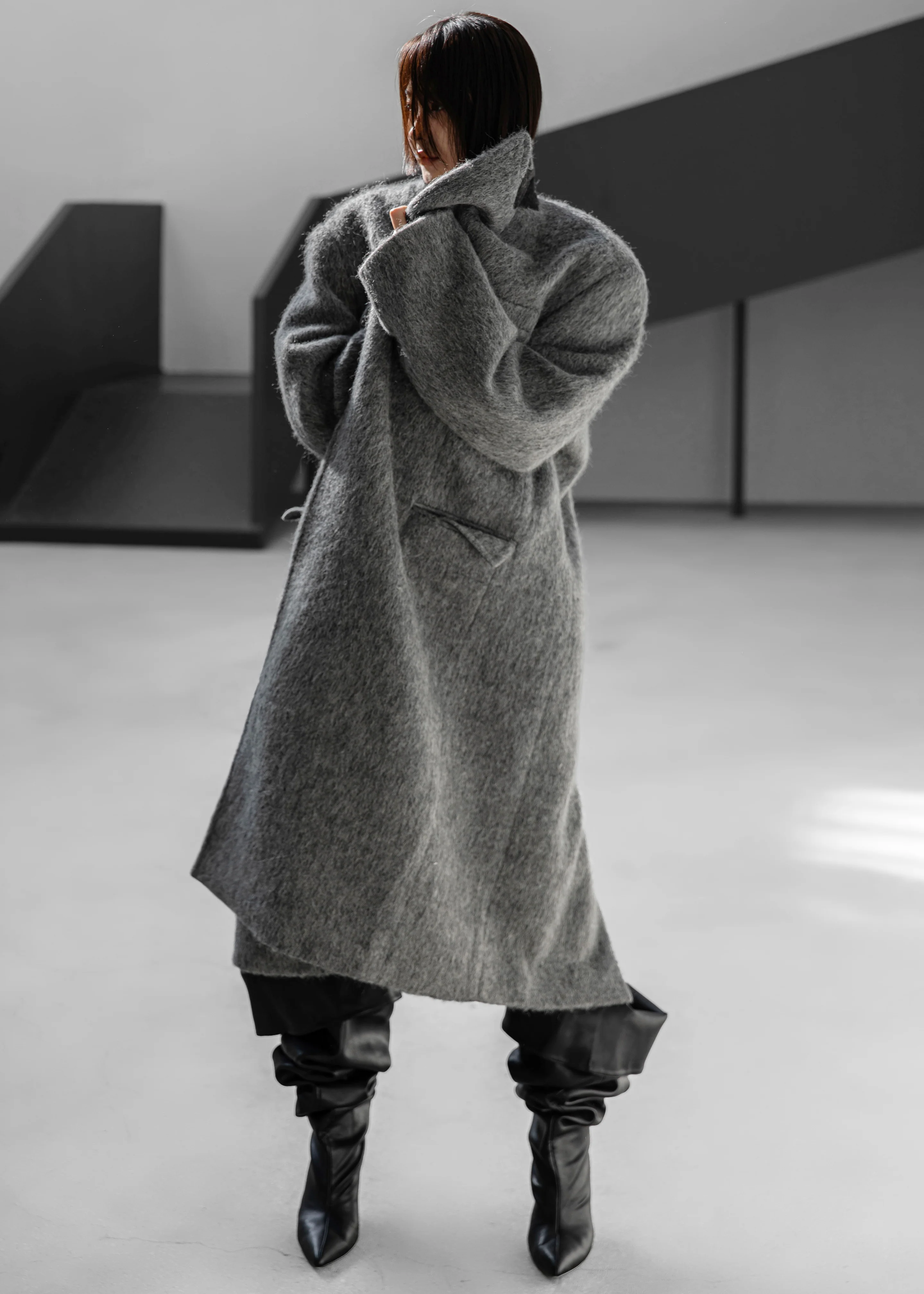 John Oversized Coat - Grey - Image 5