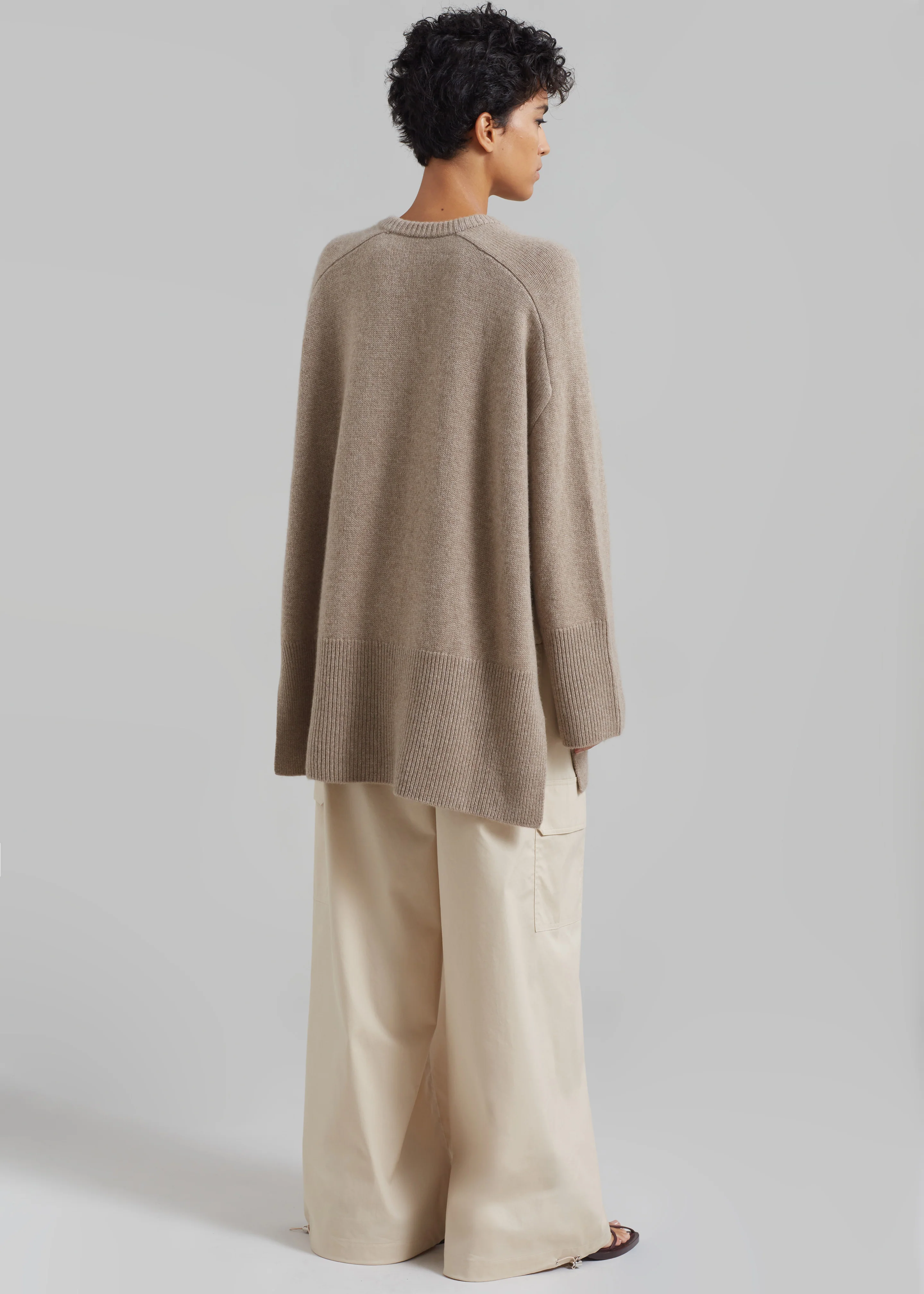Kairon Cashmere Crewneck Sweater - Beige - Image 11