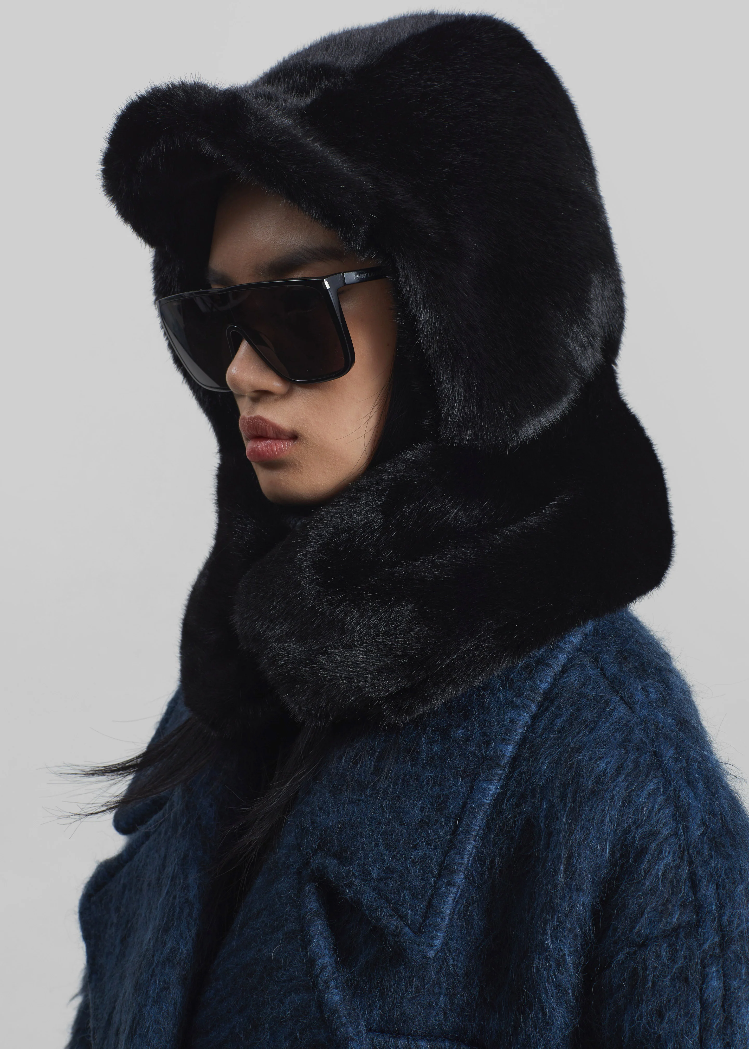 Kallio Faux Fur Hood - Black - Image 2