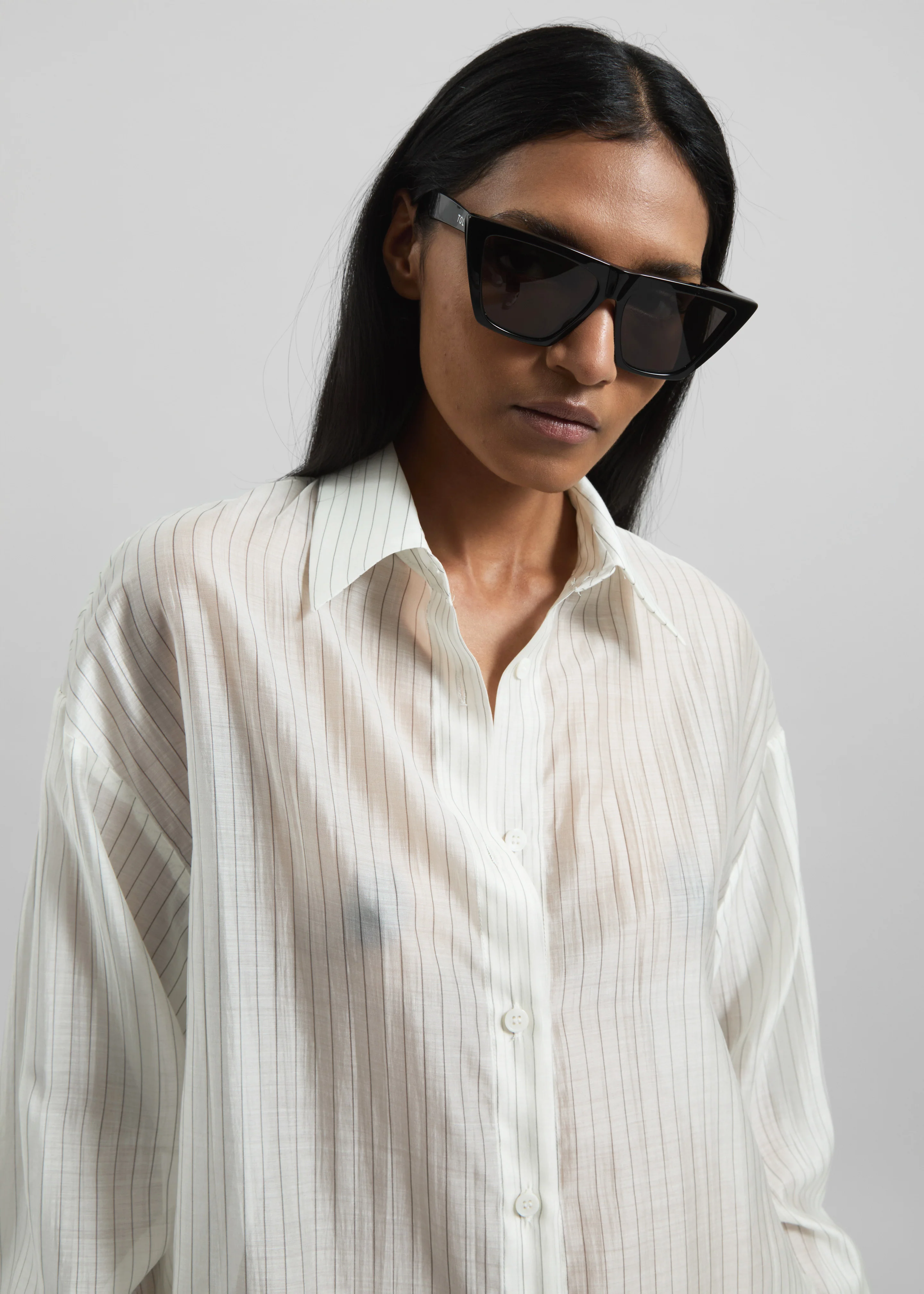Kesin Open Back Shirt - White/Grey Stripe - Image 3