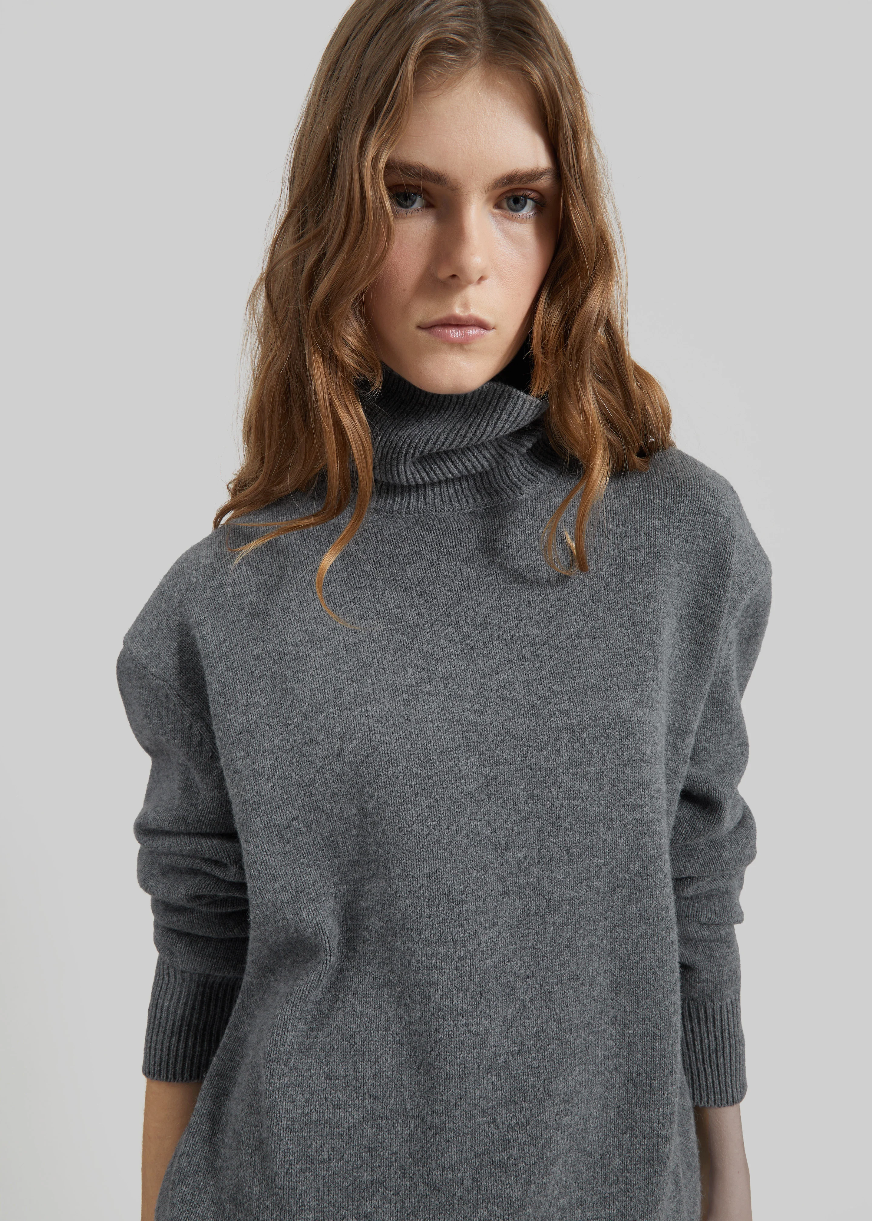 Koler Padded Knit Turtleneck - Grey - Image 4