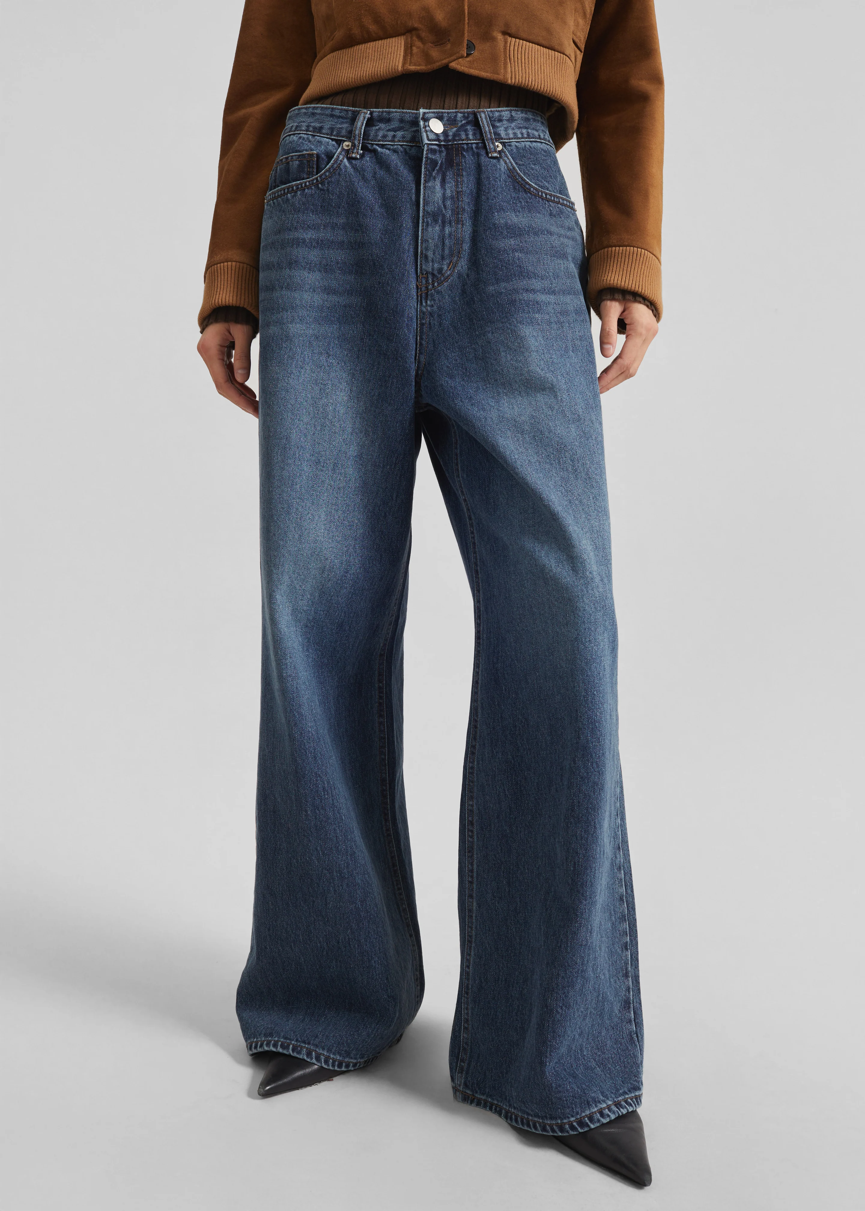 Larvik Wide Jeans - Medium Wash - Image 3