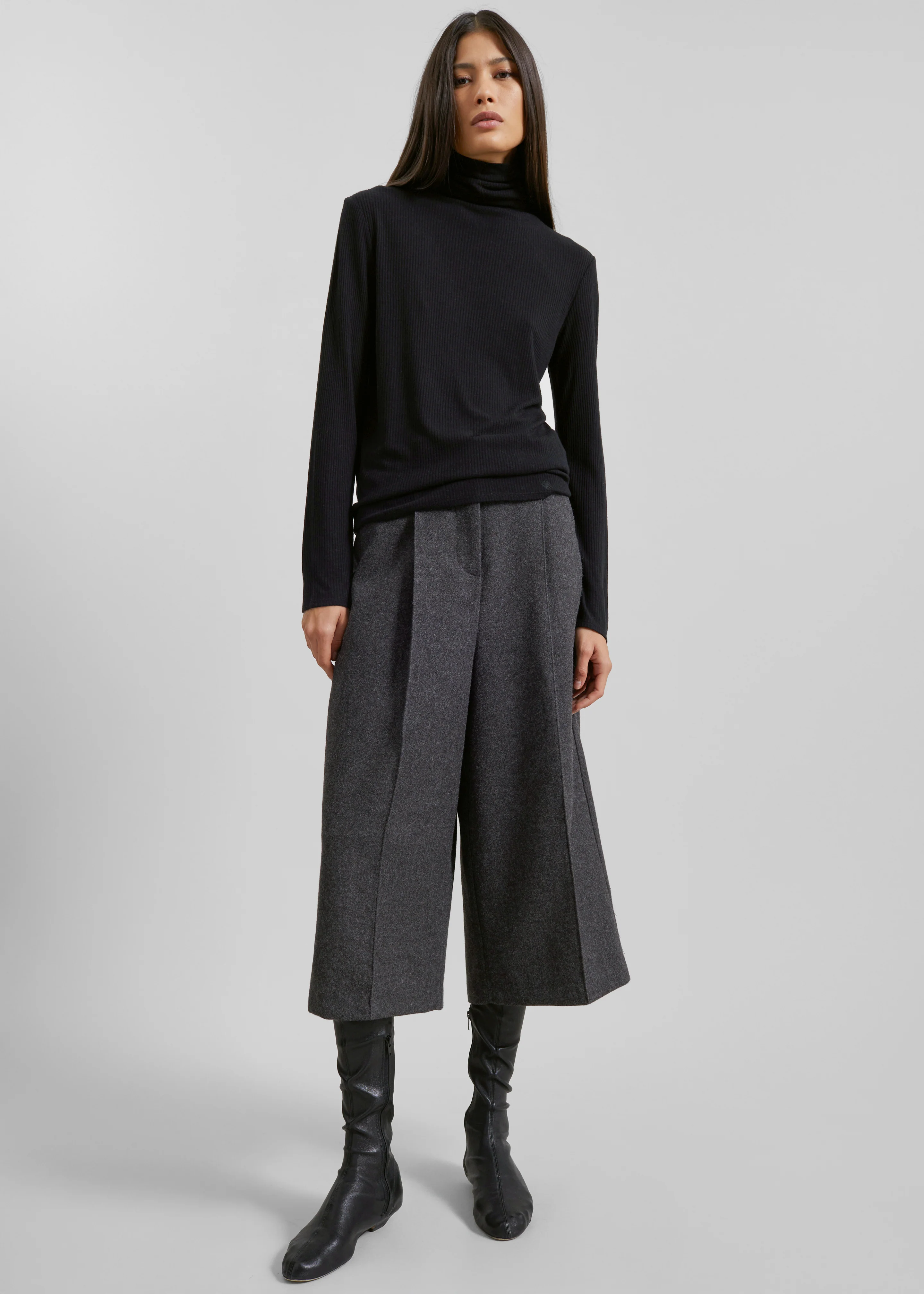 Leher Tailored Wool Culottes - Charcoal - Image 3