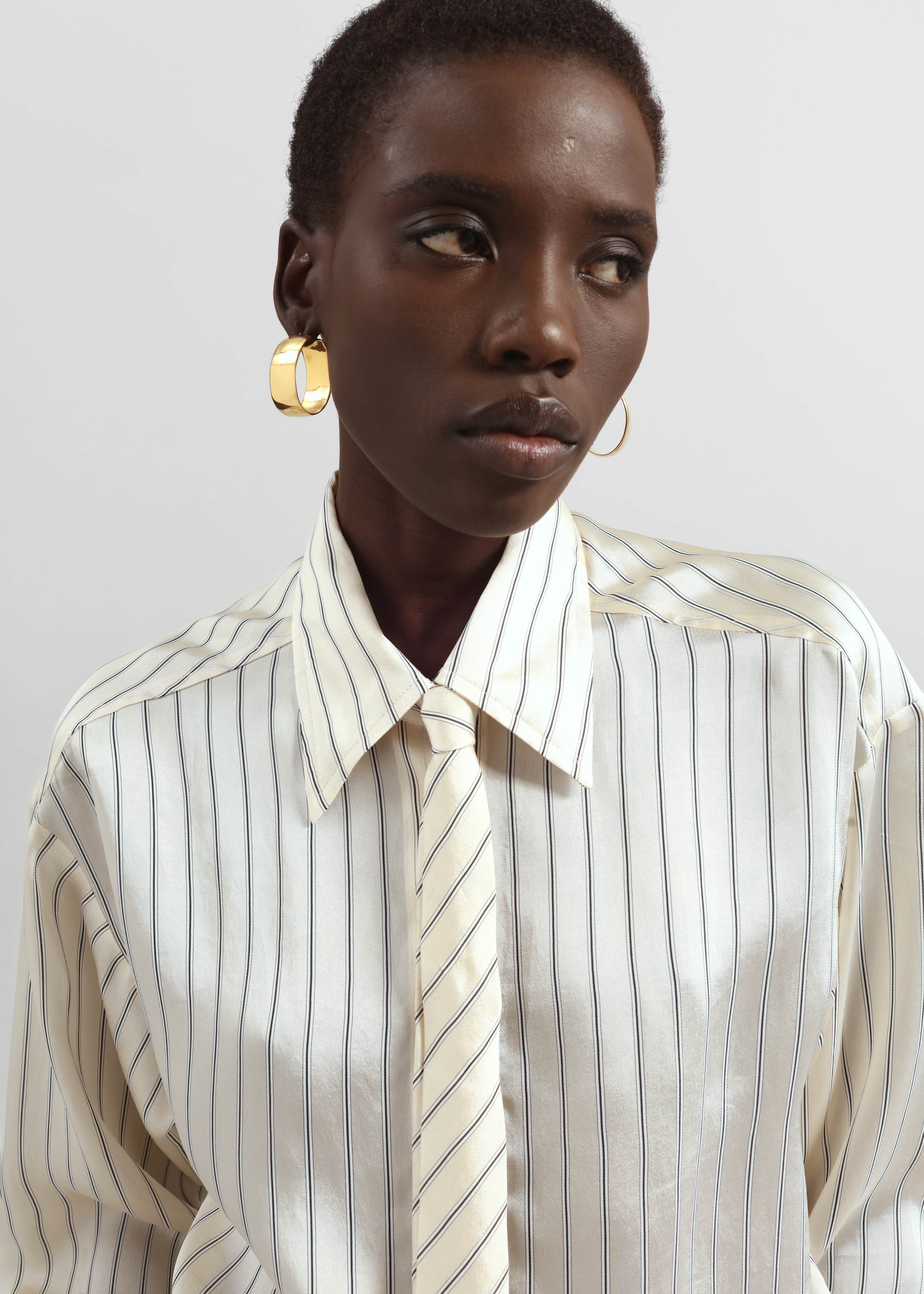 Lene Striped Silk Tie - Cream/Navy Stripe - Image 2