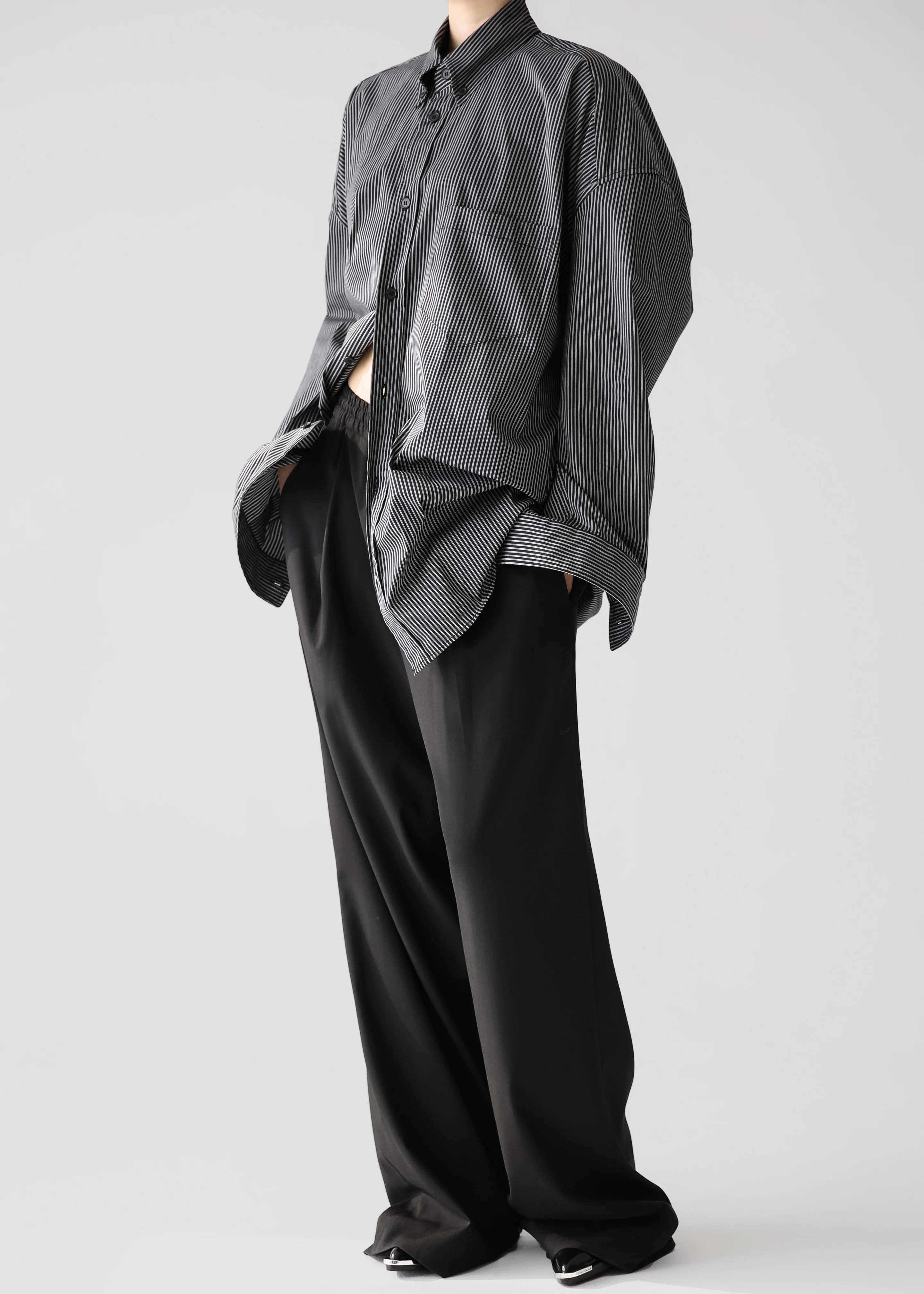Lioris Oversized Shirt - Black/White Stripe - Image 7