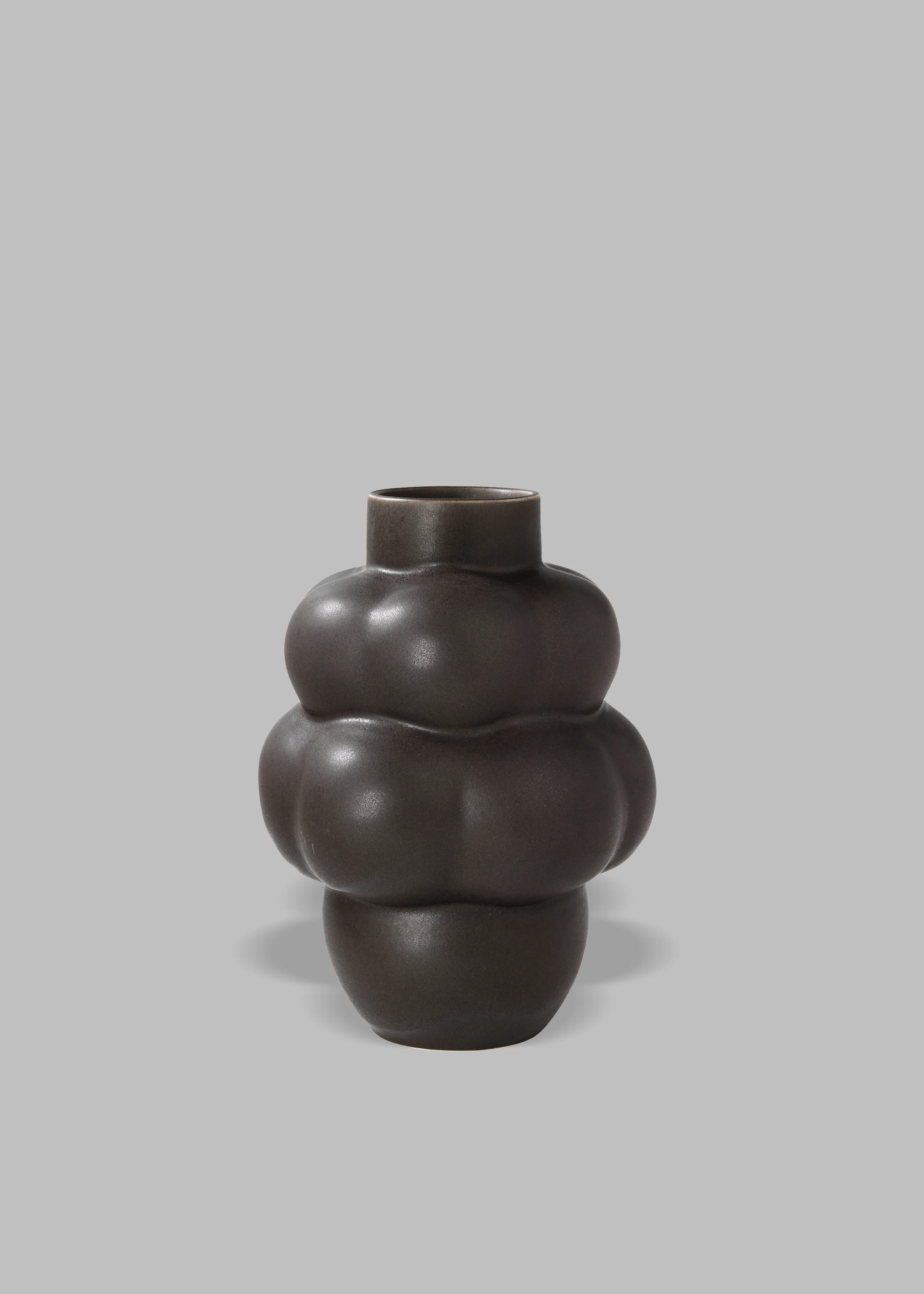 Louise Roe Ceramic Balloon Vase 04 - Mud Brown - Image 4