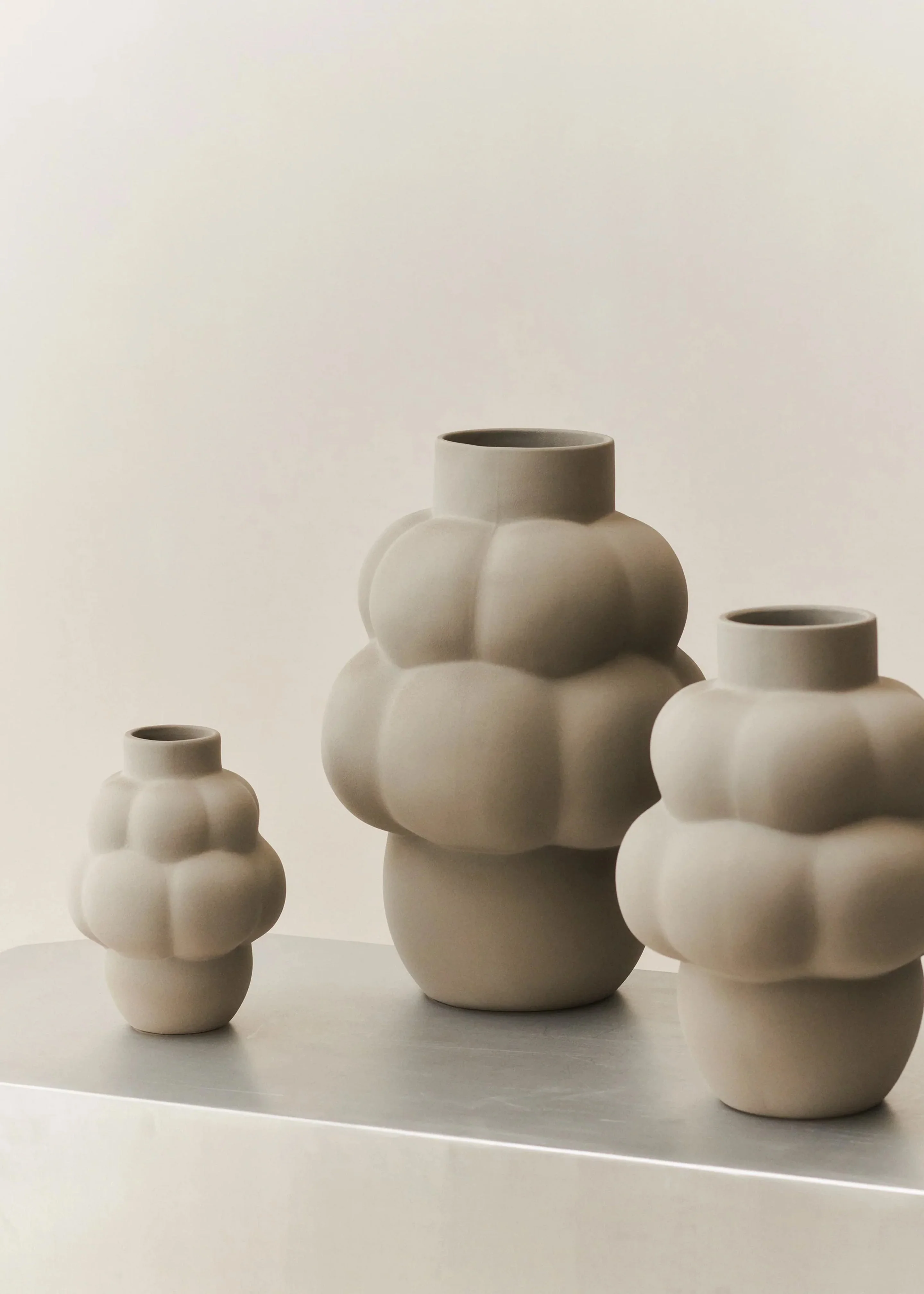 Louise Roe Ceramic Balloon Vase 04 - Sanded Grey - Image 3