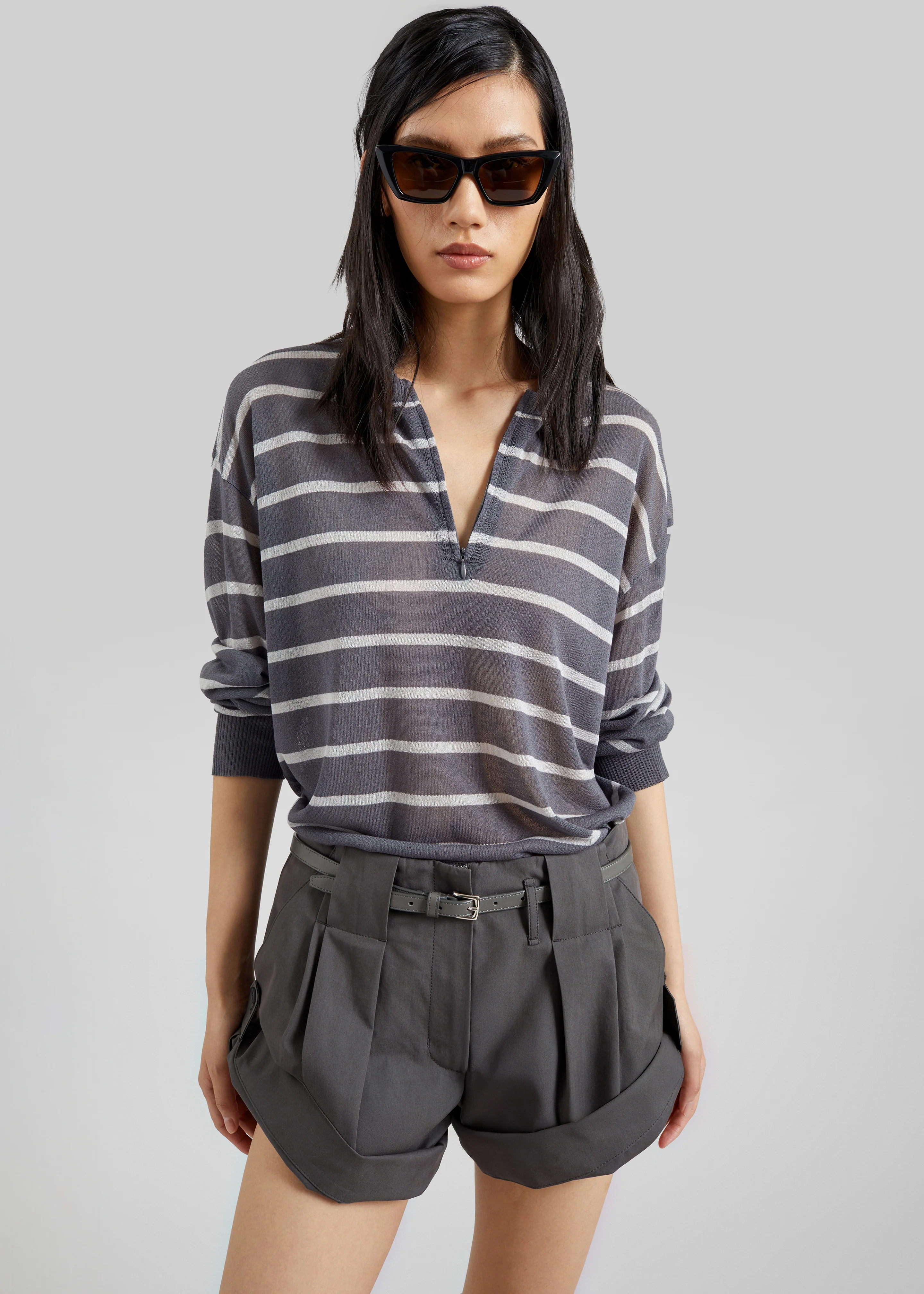 Low Classic Tuck Point Turn-Up Shorts - Charcoal