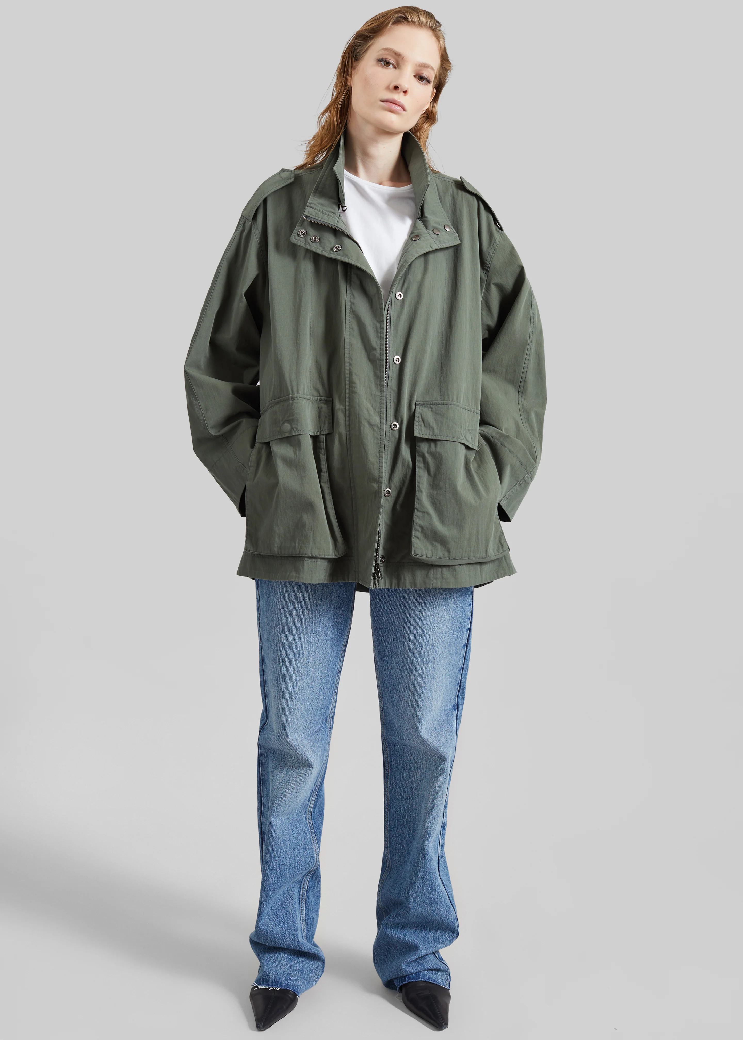 Low Classic Two Pocket Field Jacket - Khaki - Image 4