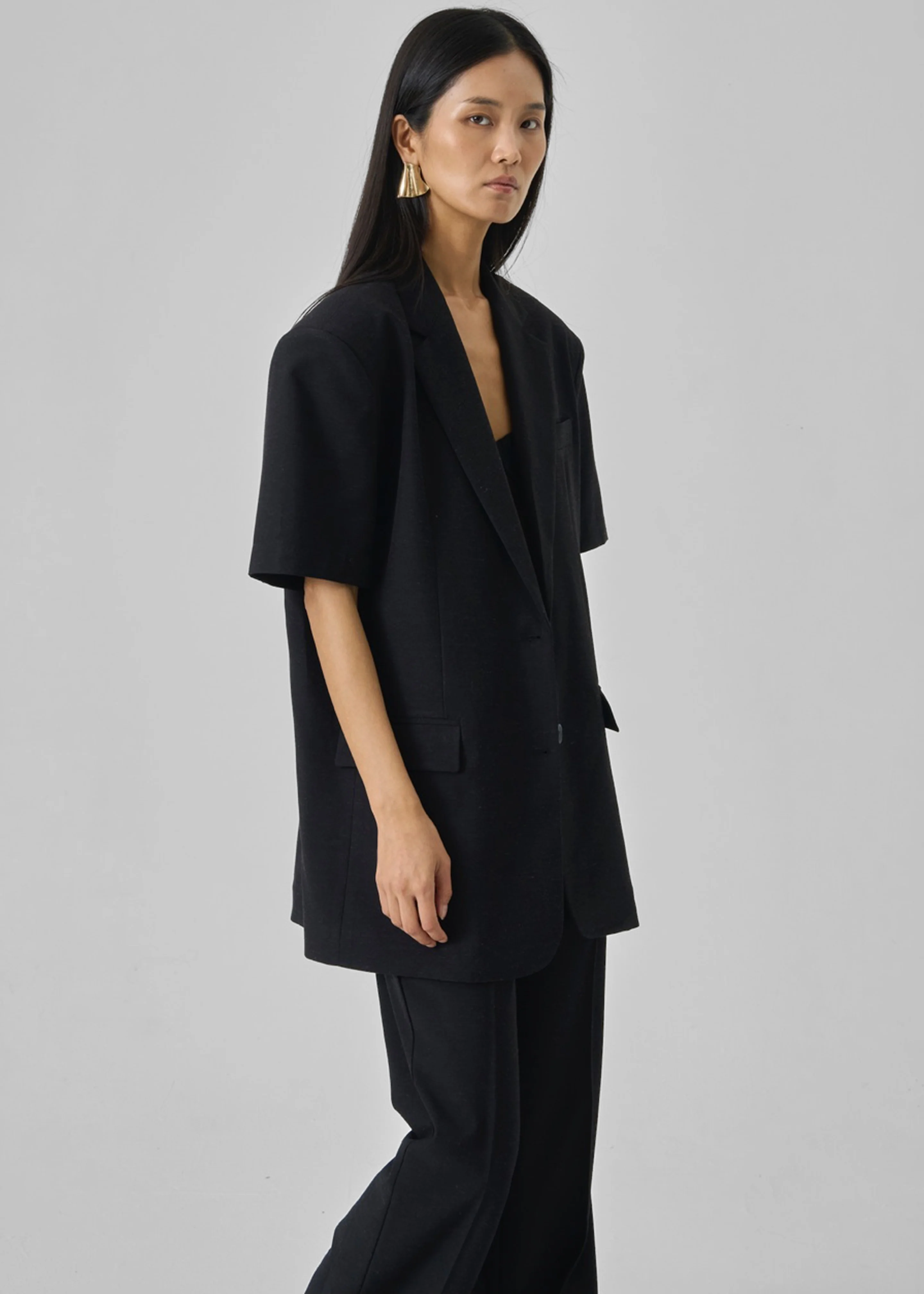 Maisie Short Sleeve Blazer - Black - Image 12
