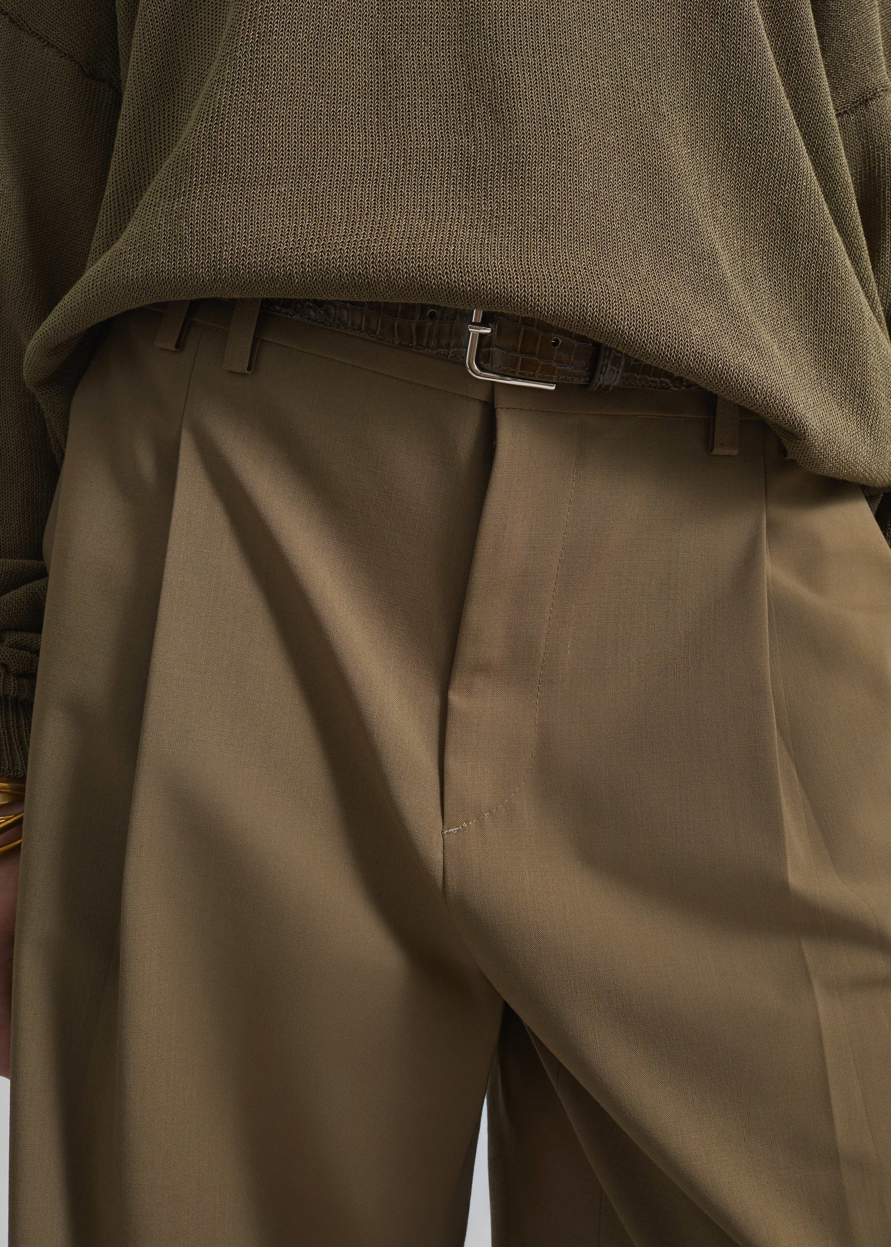 Meldert Bermuda Shorts - Khaki Brown - Image 4