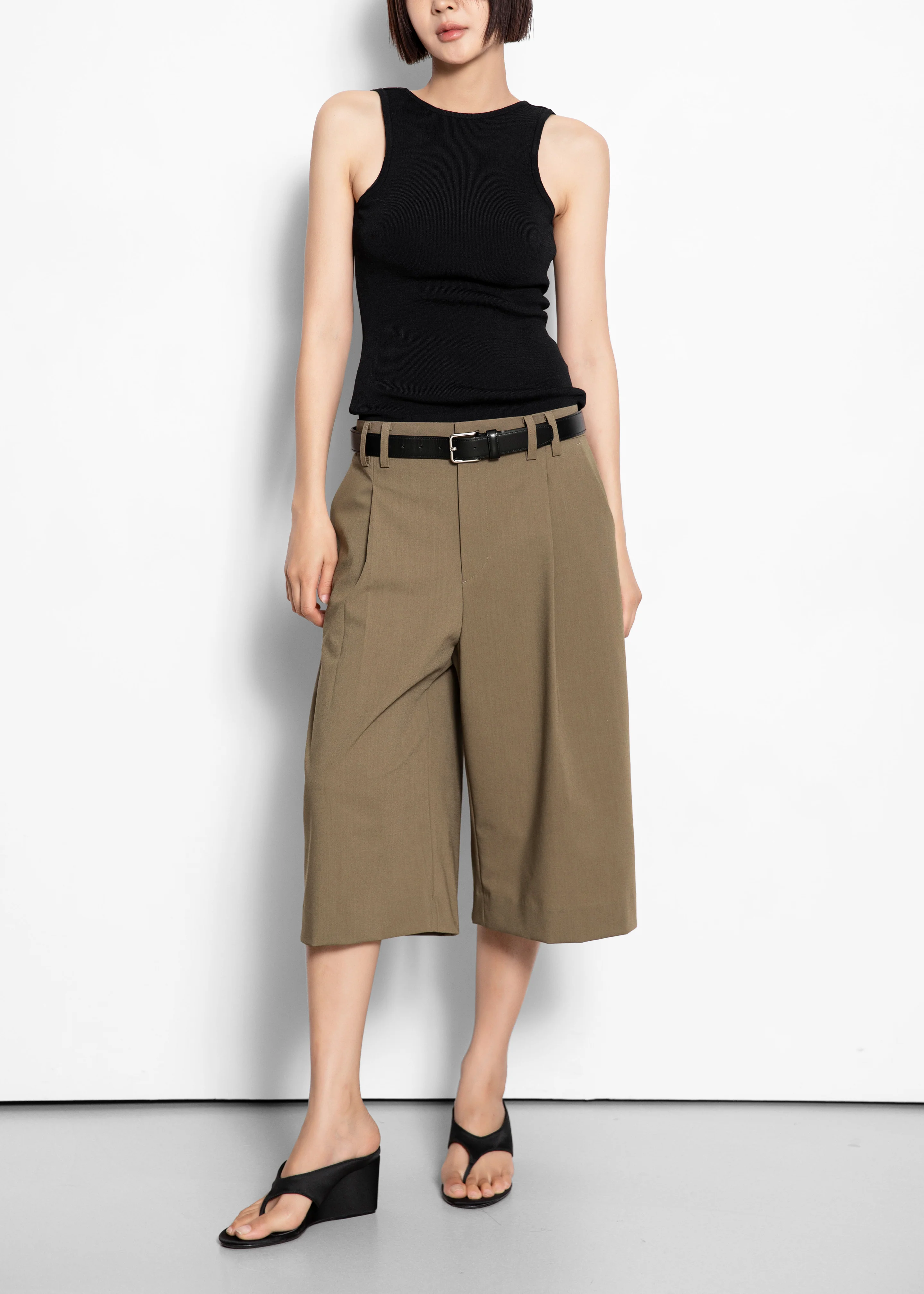 Meldert Bermuda Shorts - Khaki Brown - Image 6