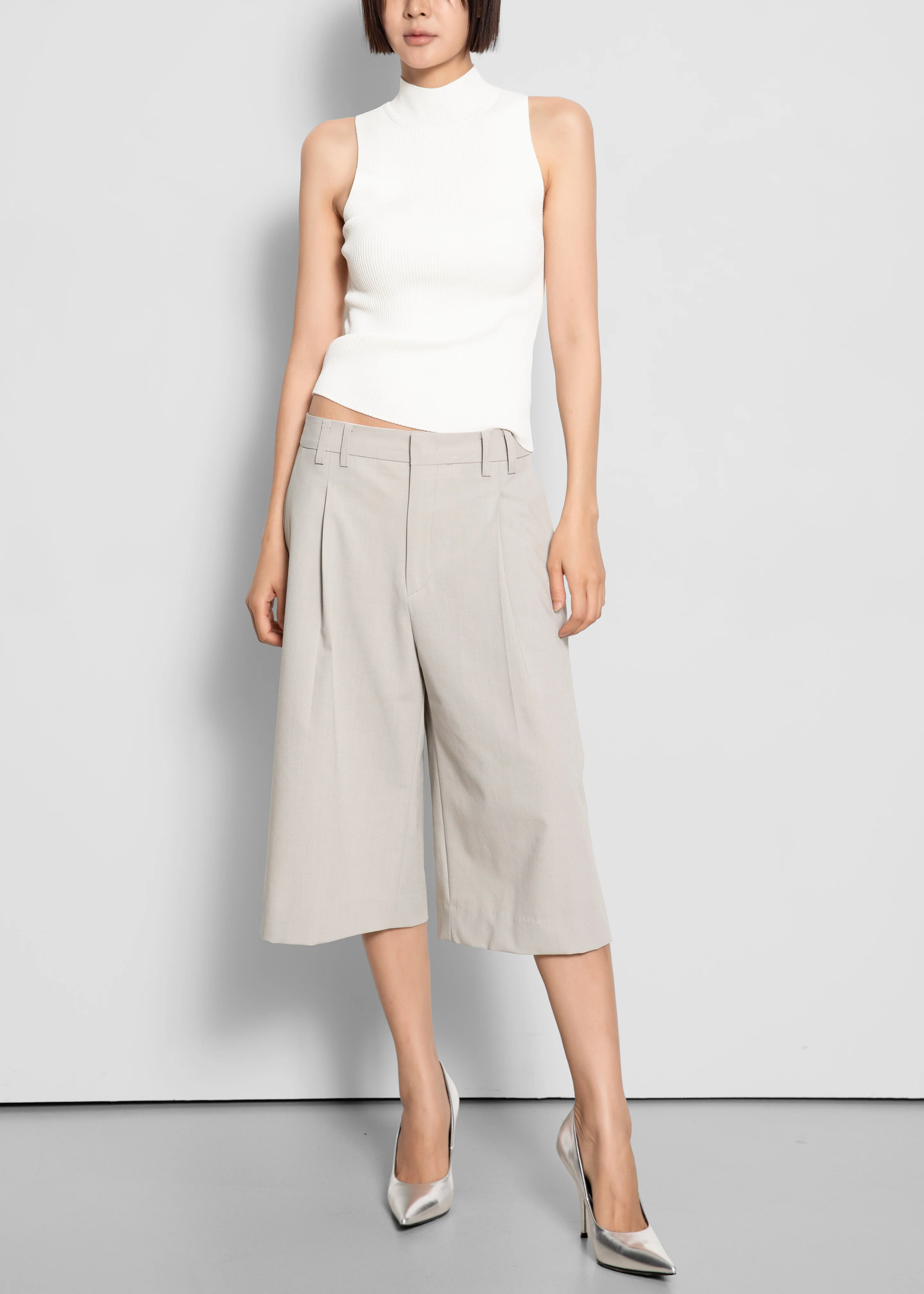 Meldert Bermuda Shorts - Stone - Image 2