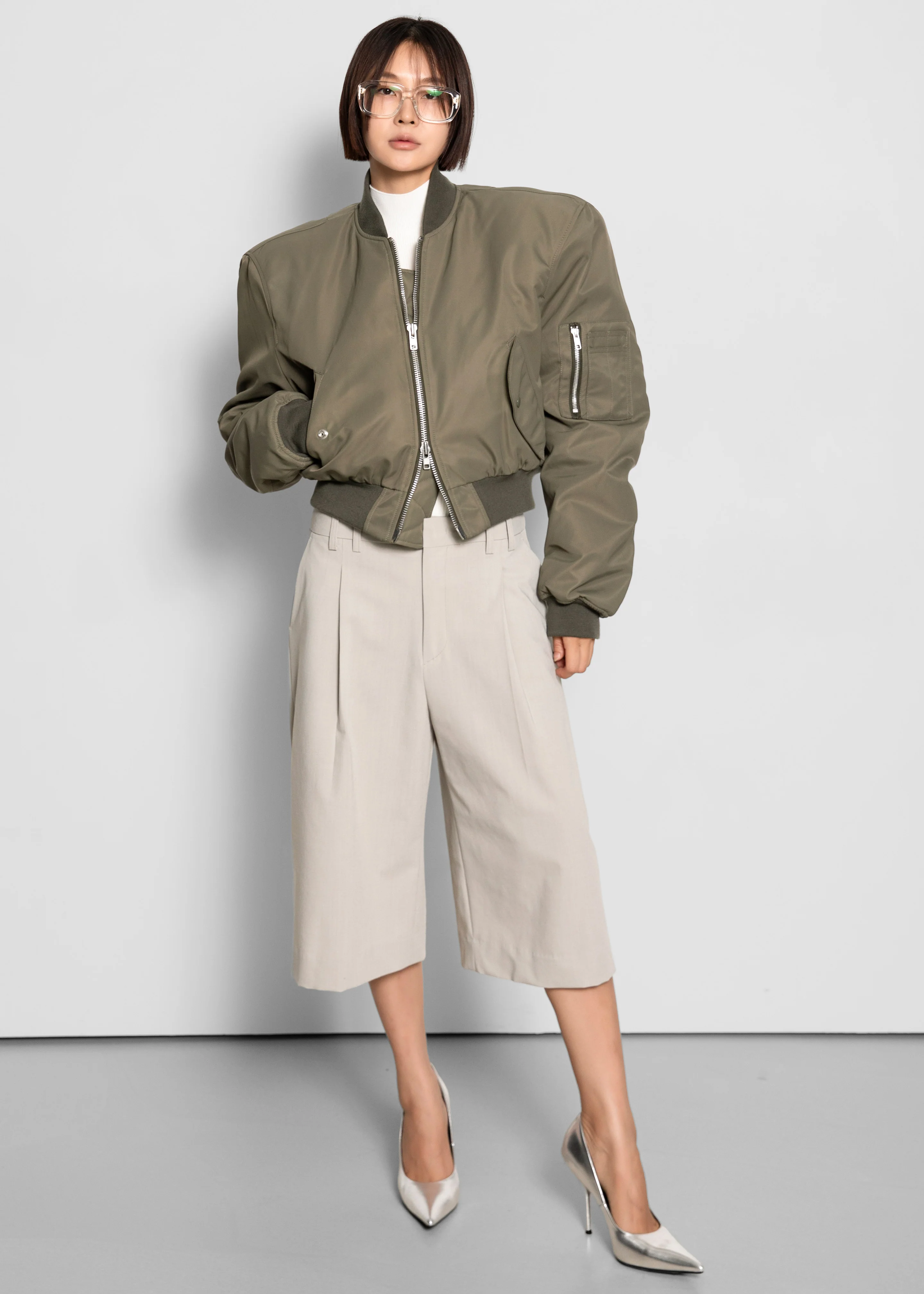 Meldert Bermuda Shorts - Stone - Image 3