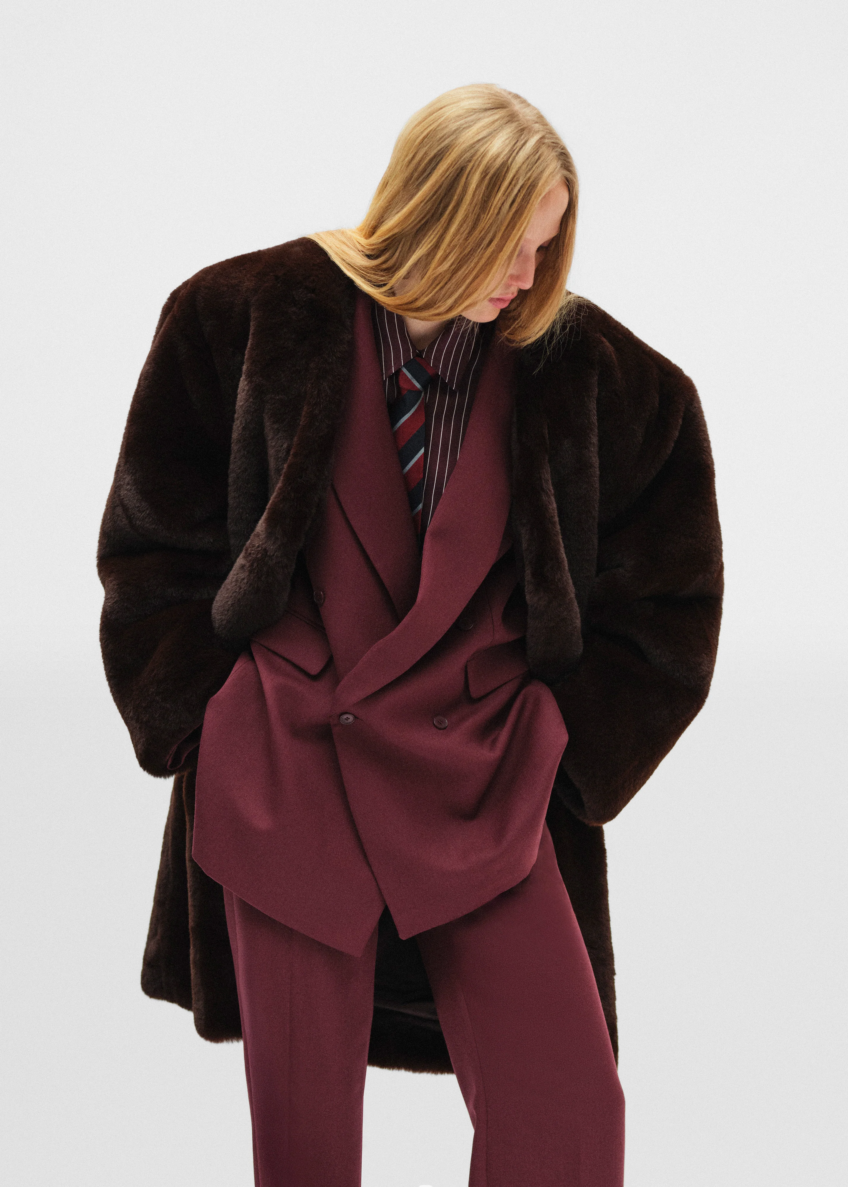 Monterey Structured Wool Blazer - Burgundy - Image 3