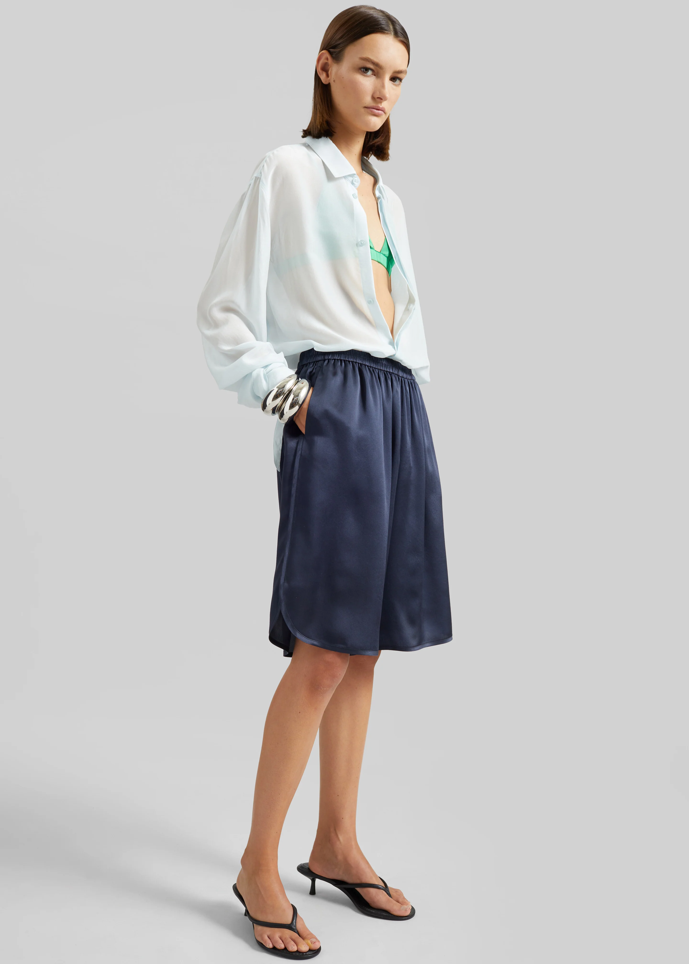 Nelis Silk Bermuda Shorts - Navy - Image 8
