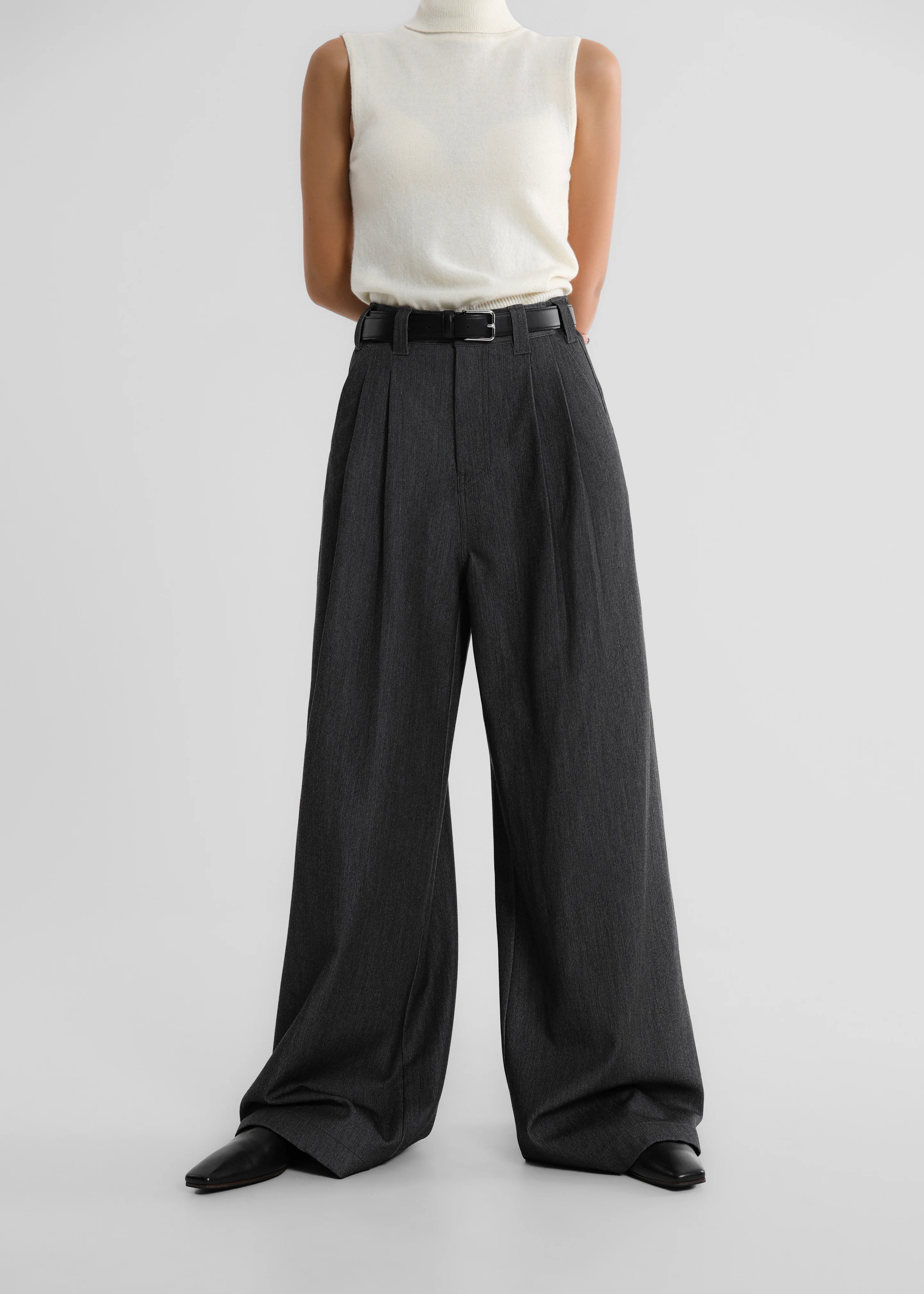 Nellore Pleated Denim Pants - Dark Grey Melange - Image 12
