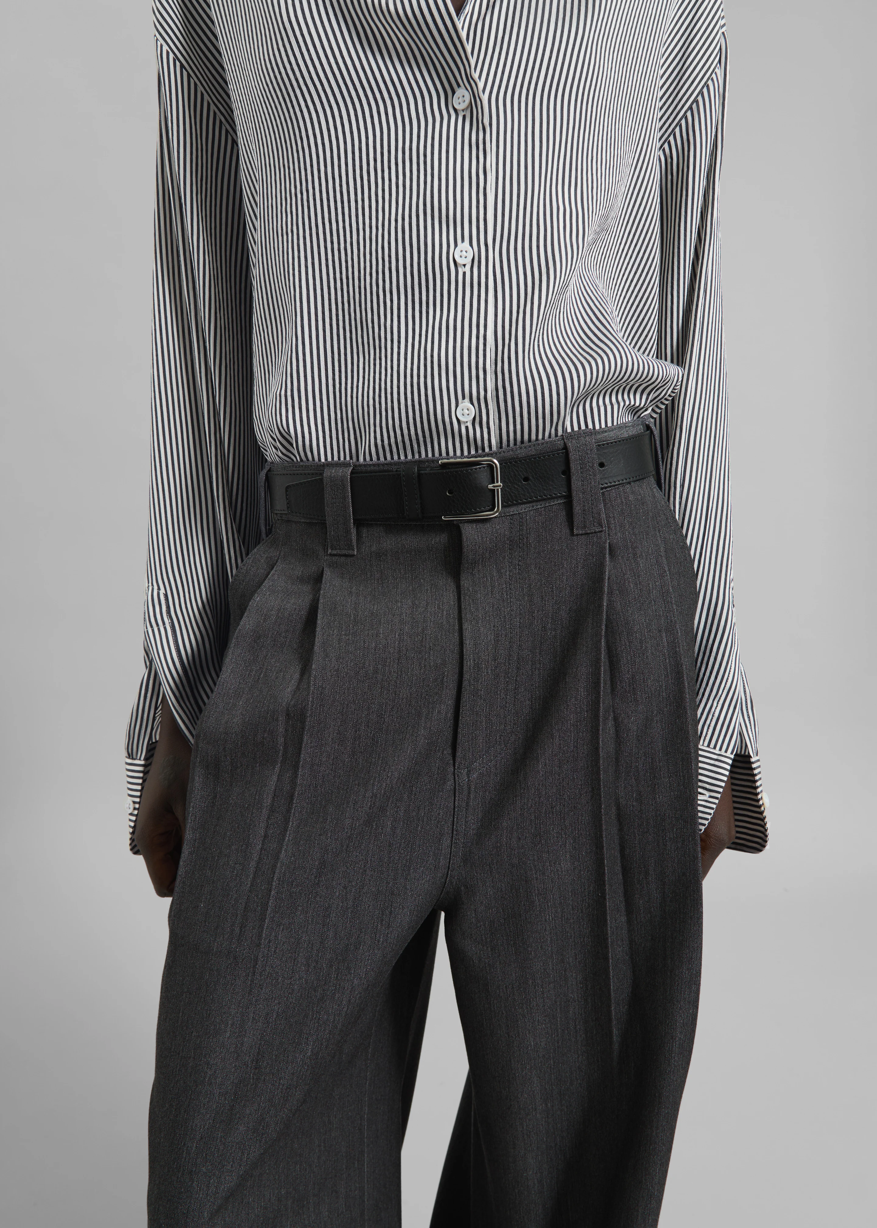Nellore Pleated Denim Pants - Dark Grey Melange - Image 4