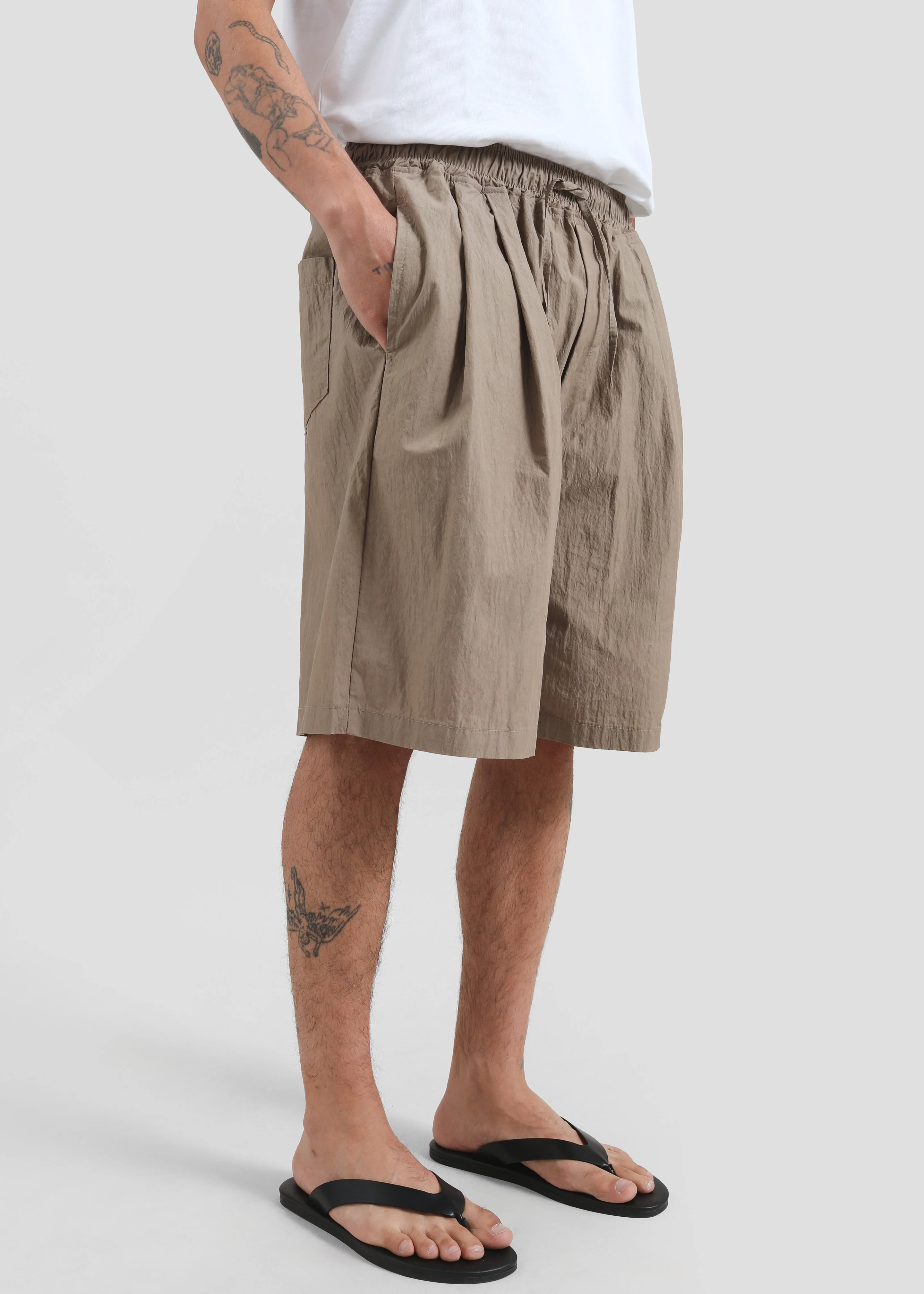 Ohio Crinkled Poplin Shorts - Taupe - Image 4